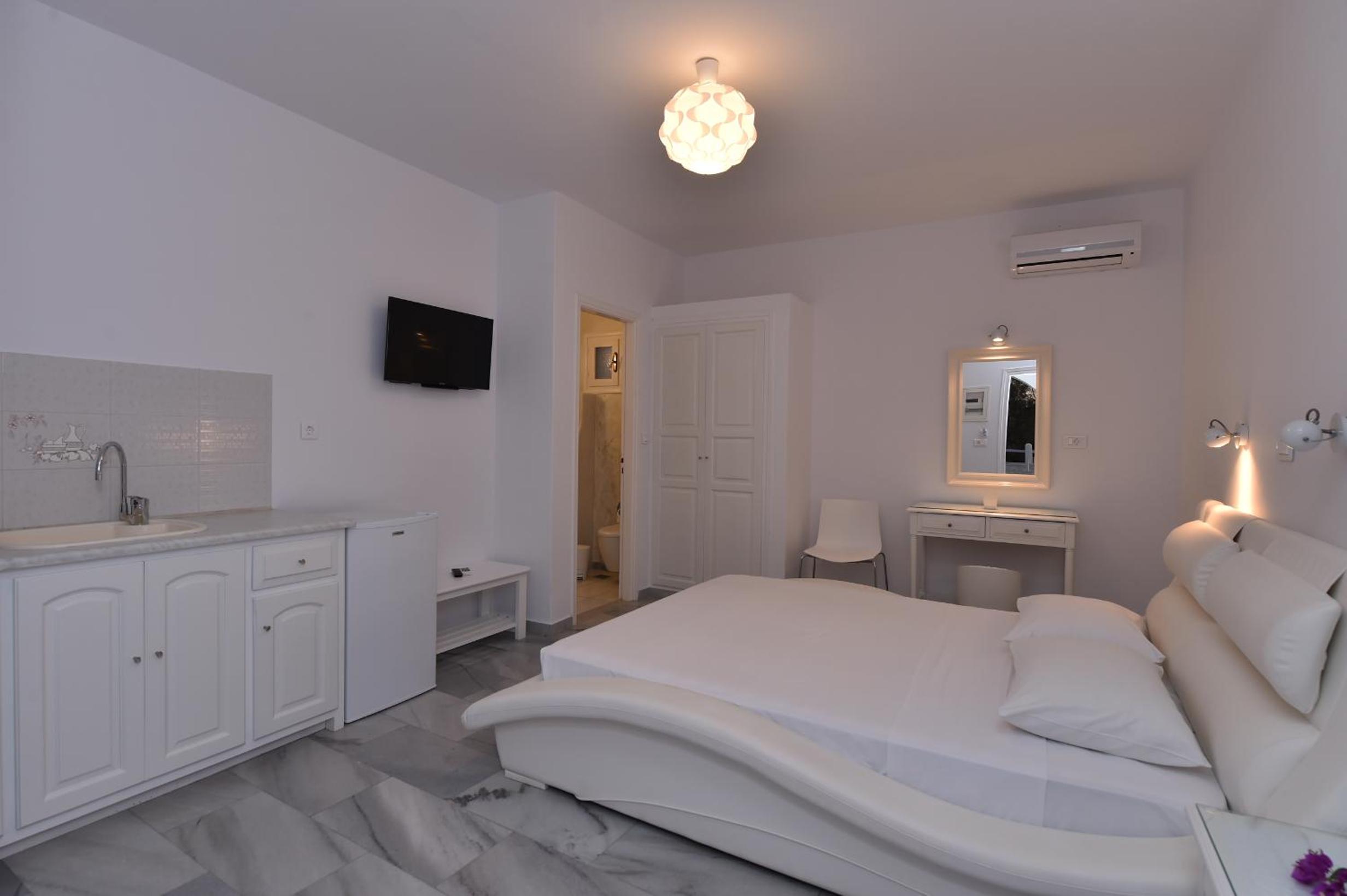 Studio, Partial Sea View Terrace, Ground Floor