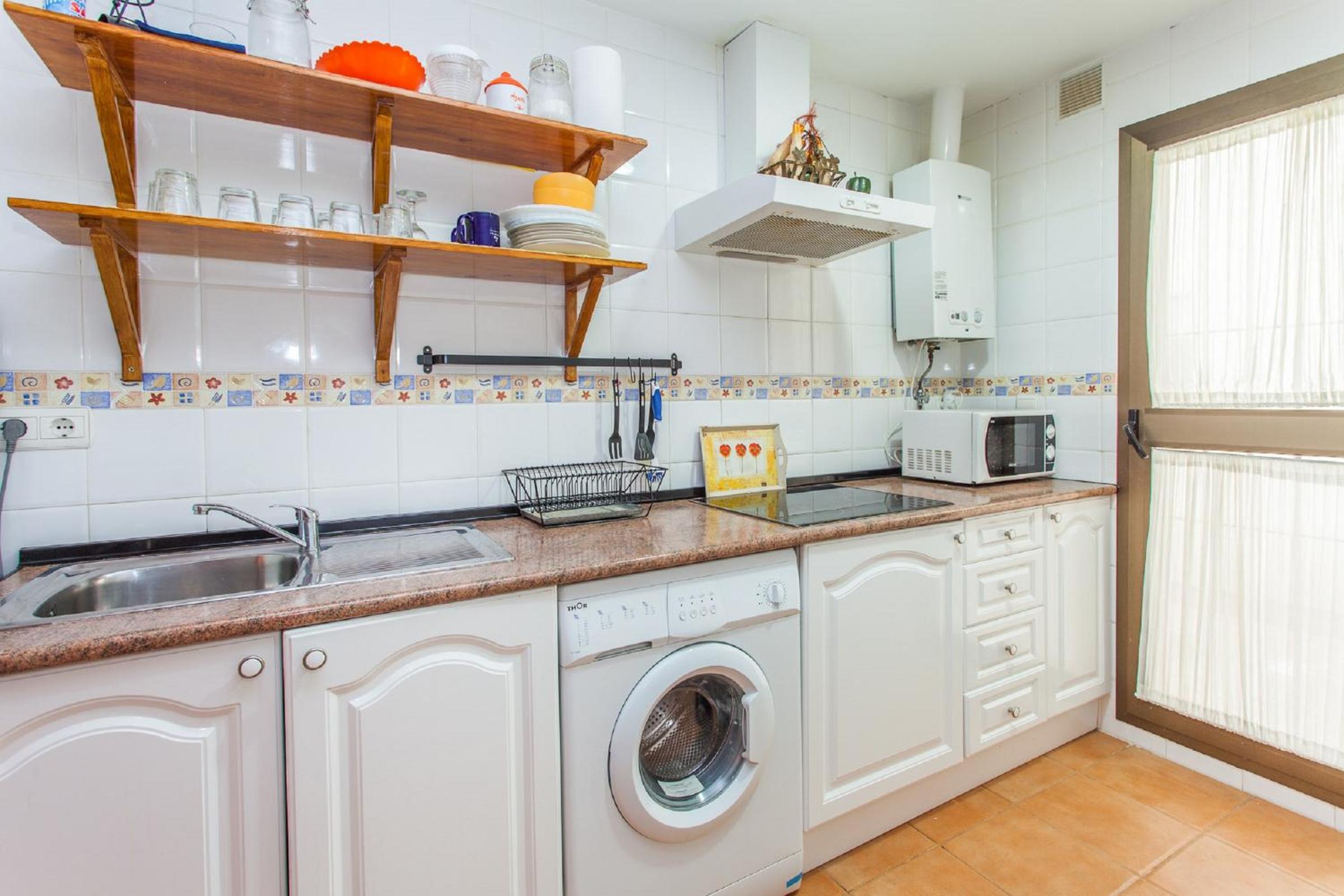 Two-Bedroom Apartment - Ground Floor (8 Adults) - Photo 12