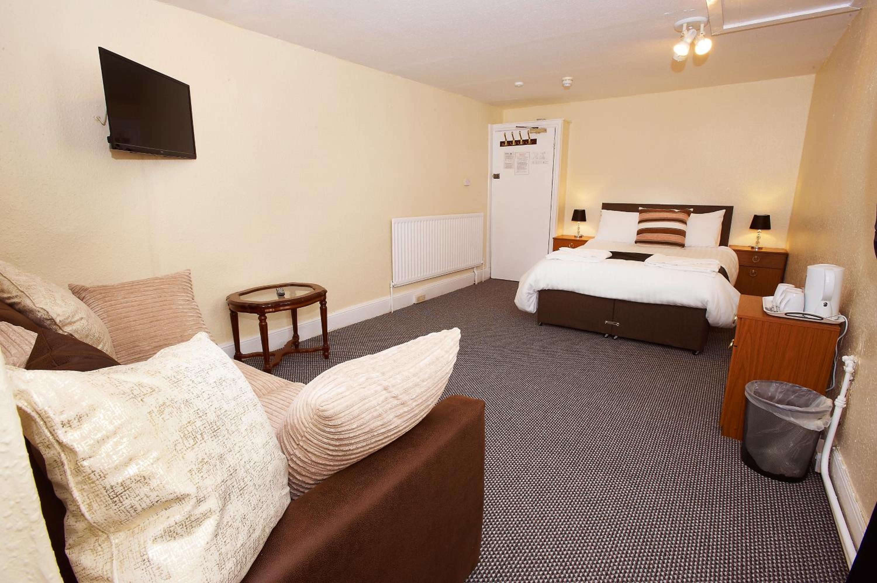 Double Room - Photo 3