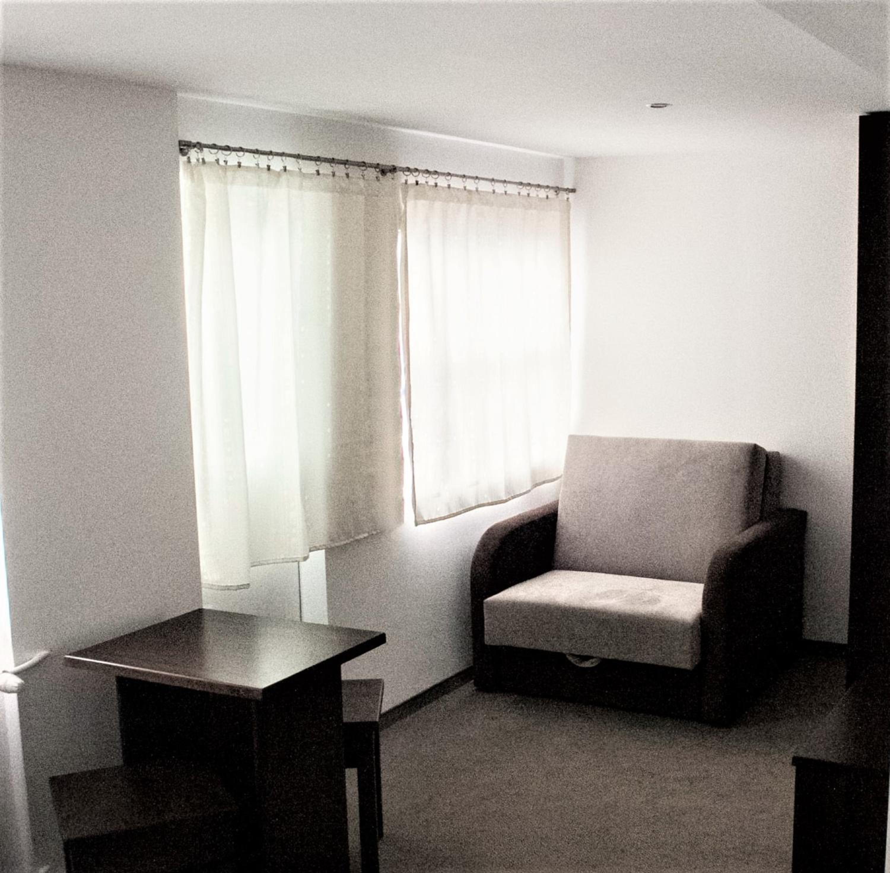 Twin Room with City View photo 2