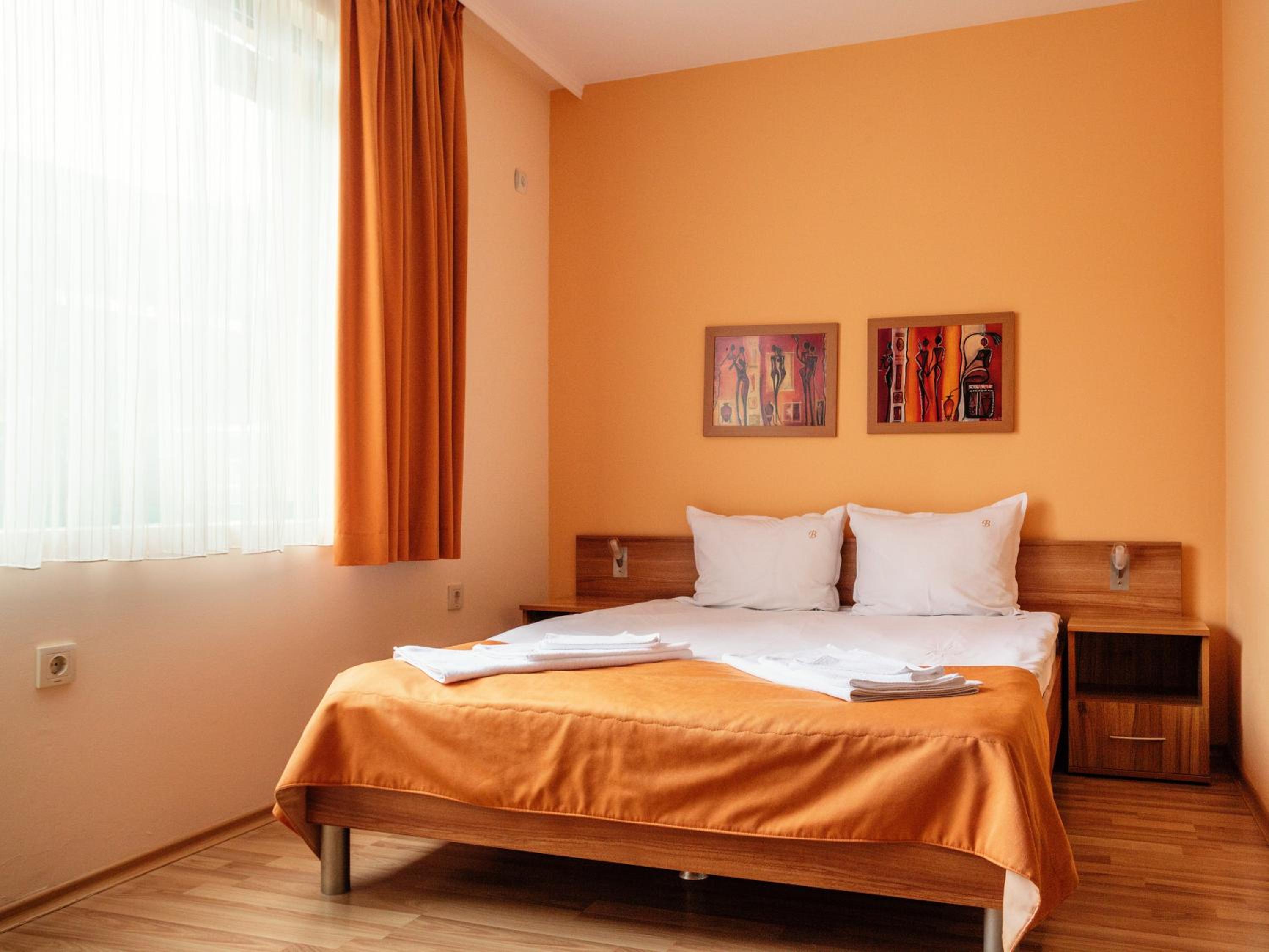 Deluxe Apartment with Terrace - Photo 7