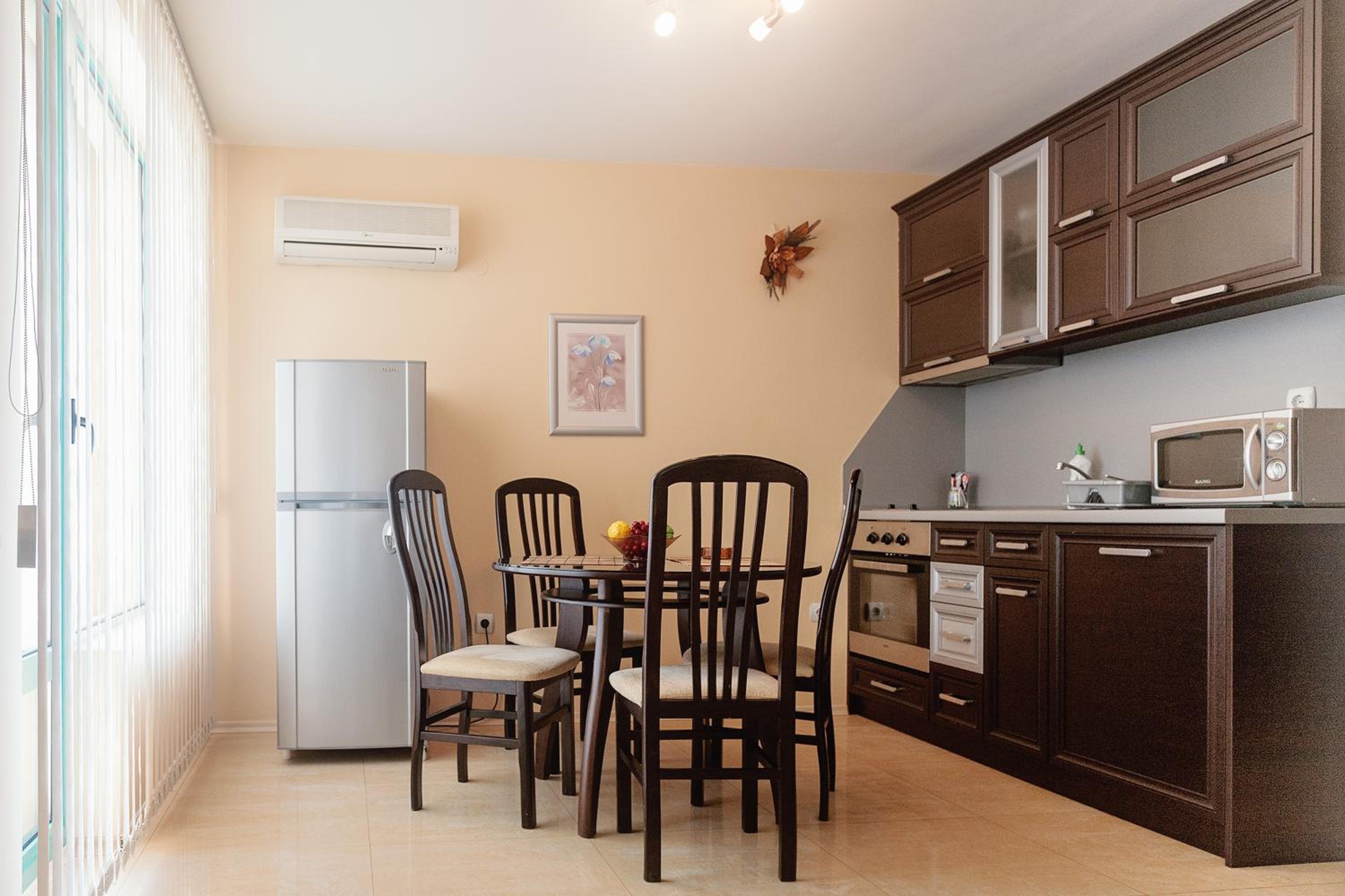 Two-Bedroom Apartment - Photo 6