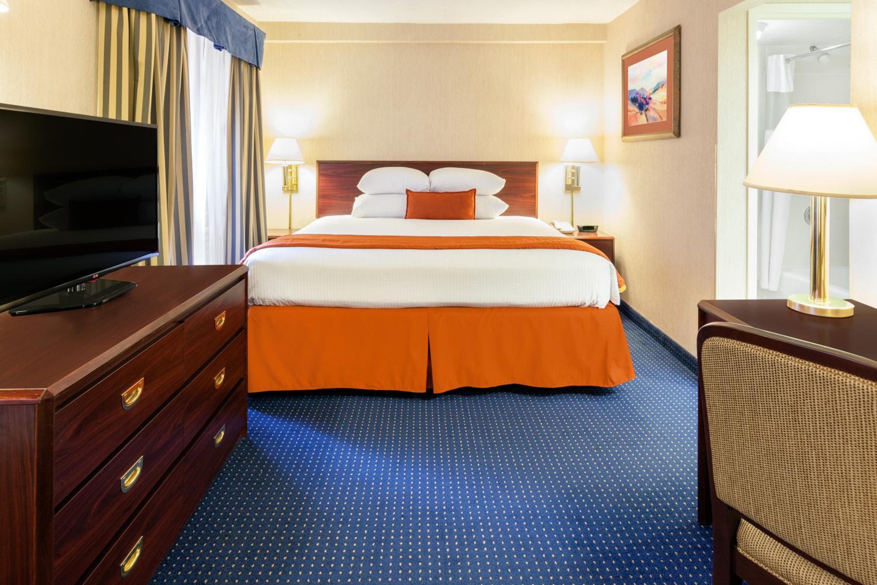 Junior King Suite - Non-smoking - Photo 3