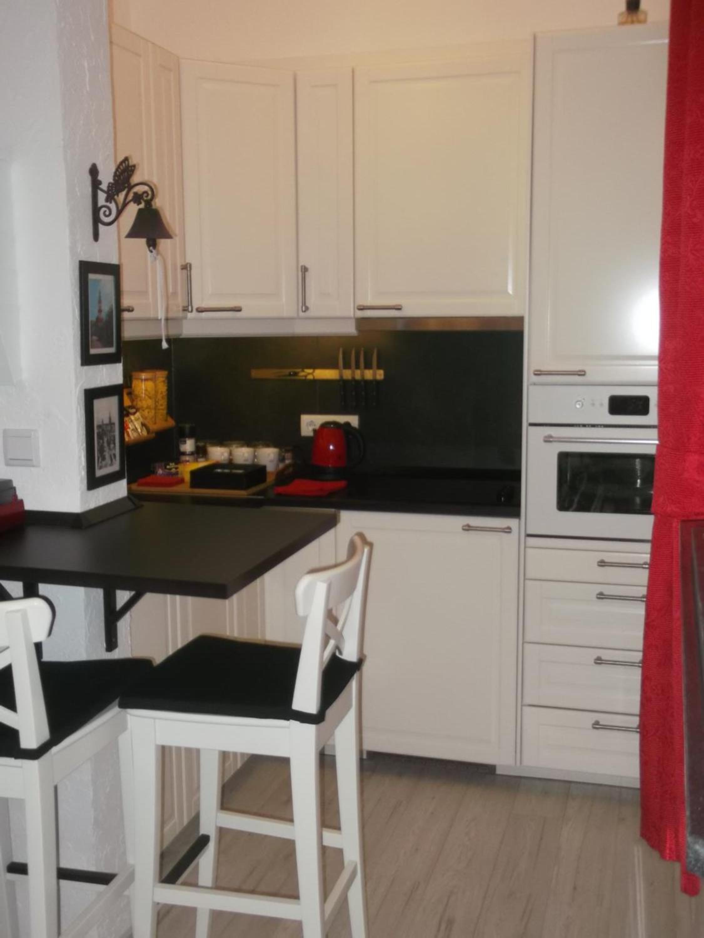 Studio Apartment - Photo 25