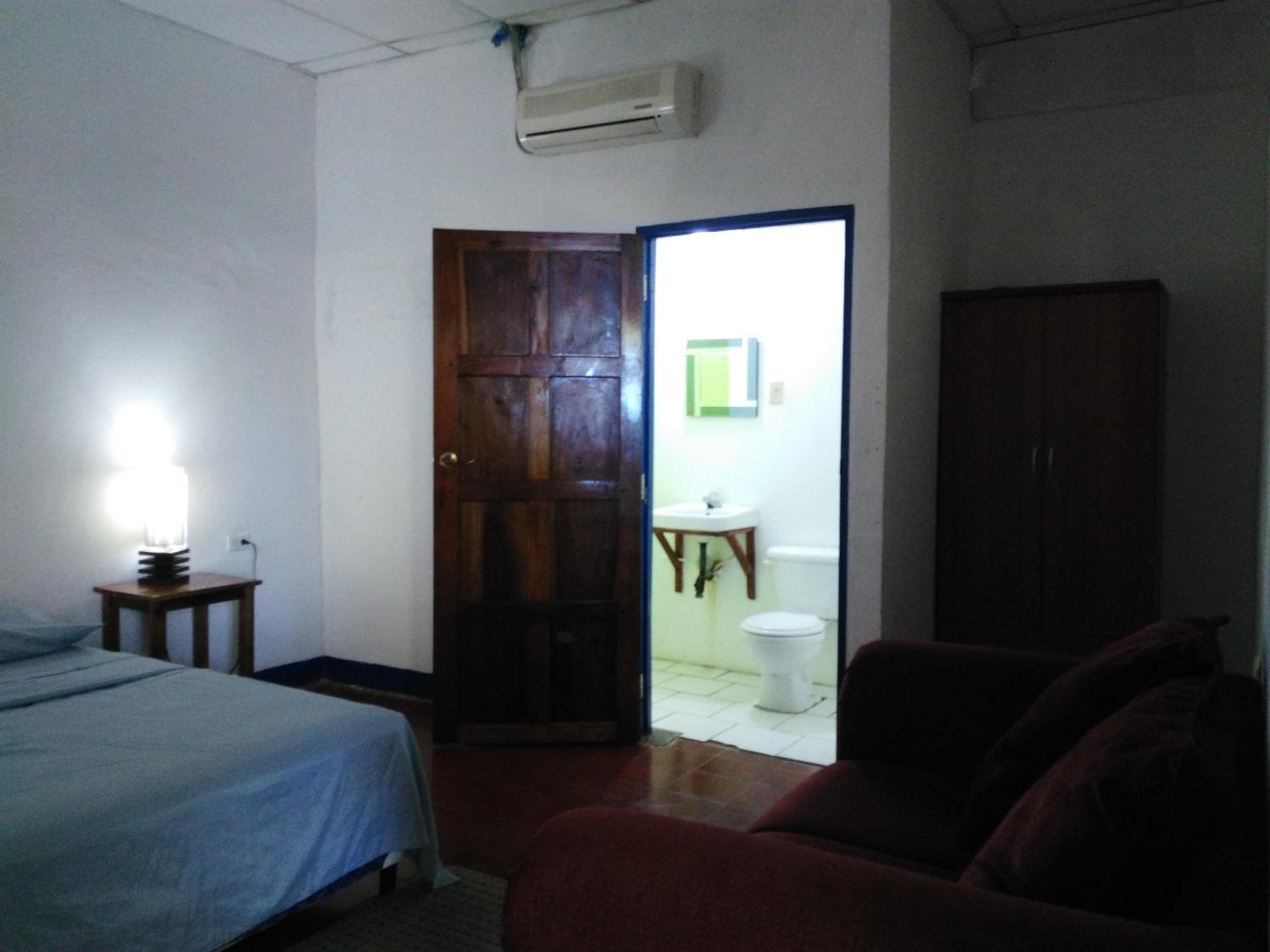 Double Room with Private Bathroom photo 3
