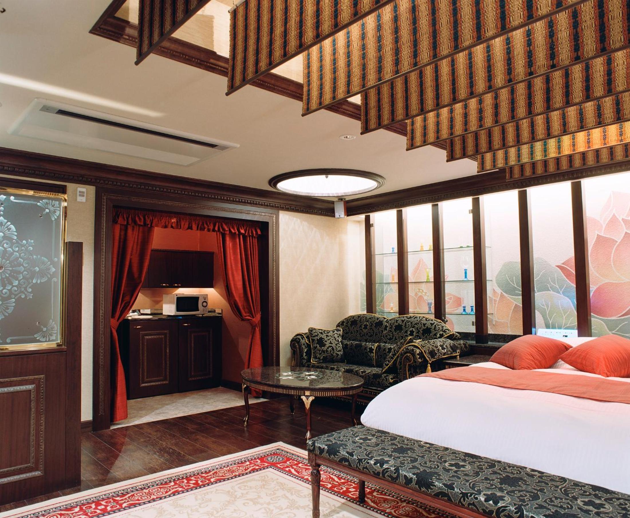 King Room with Spa Bath (Room Selected at Check-in) - Photo 1