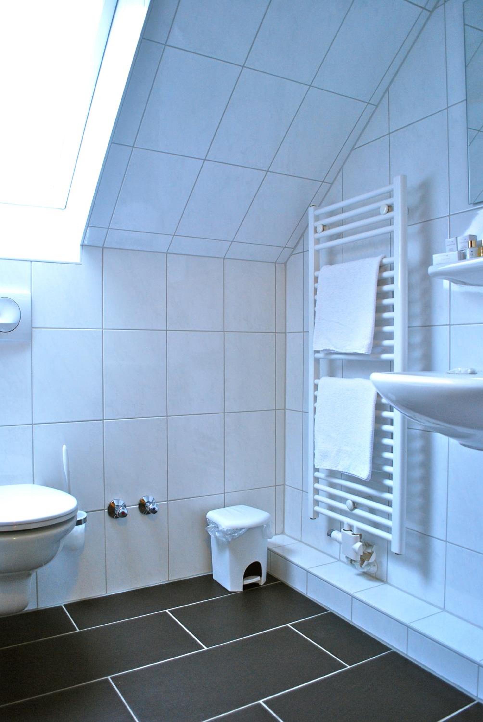 Comfort Family Room - Photo 3
