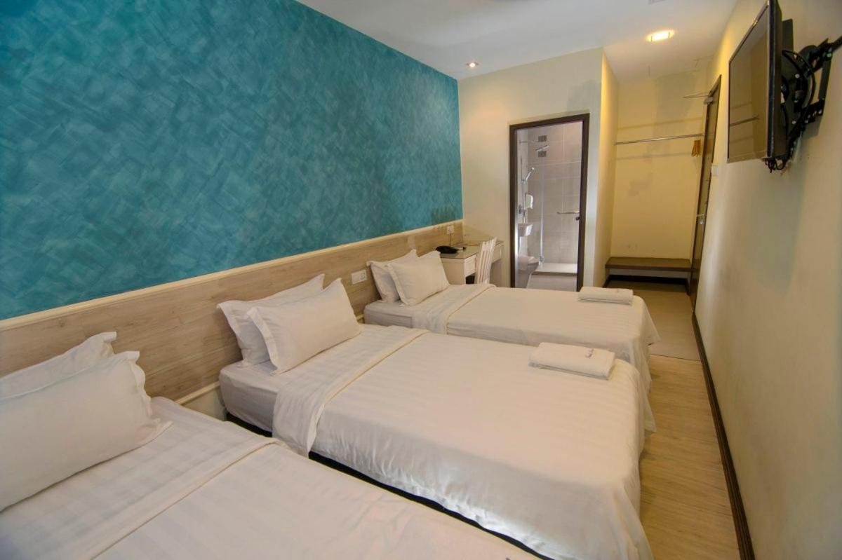 Triple Room - Photo 1