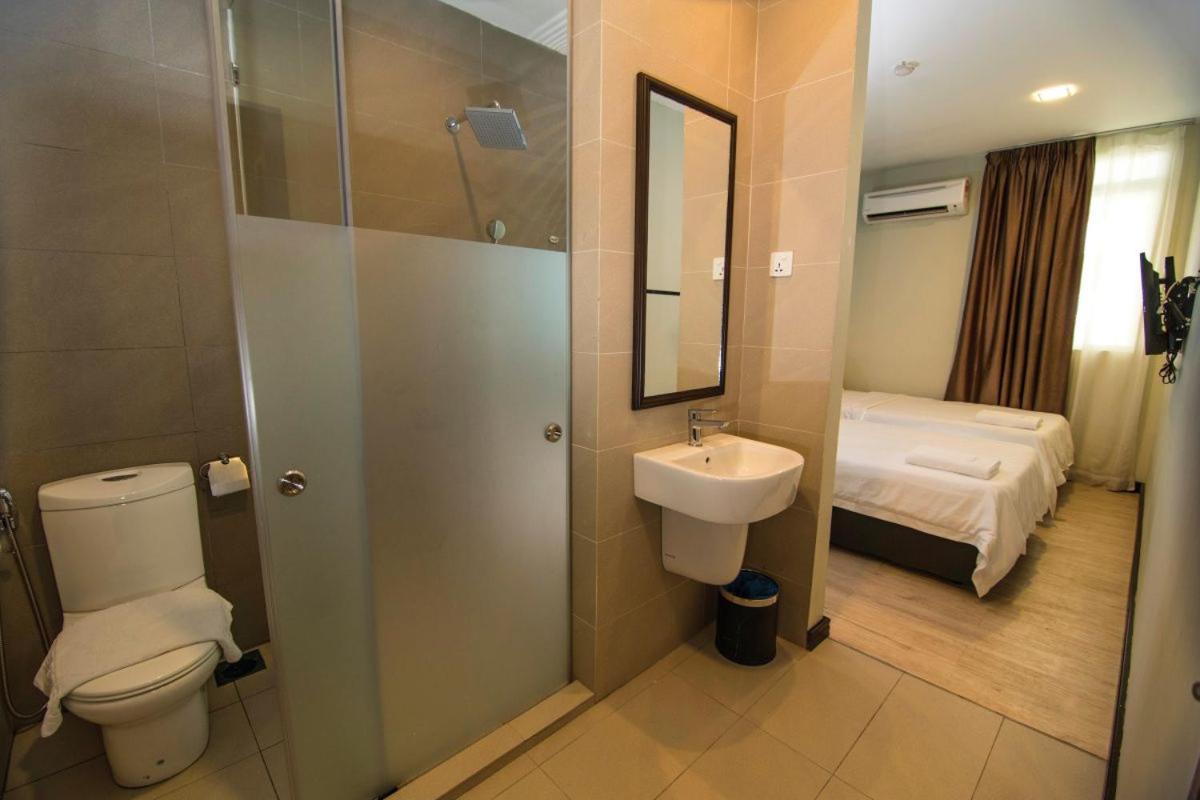 Twin Room - Photo 4