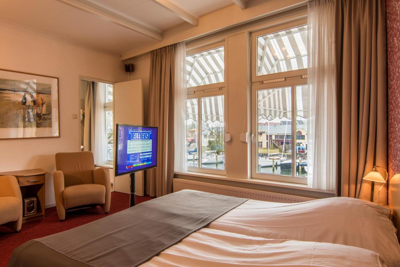 Comfort Double Room with Harbor View - Photo 1