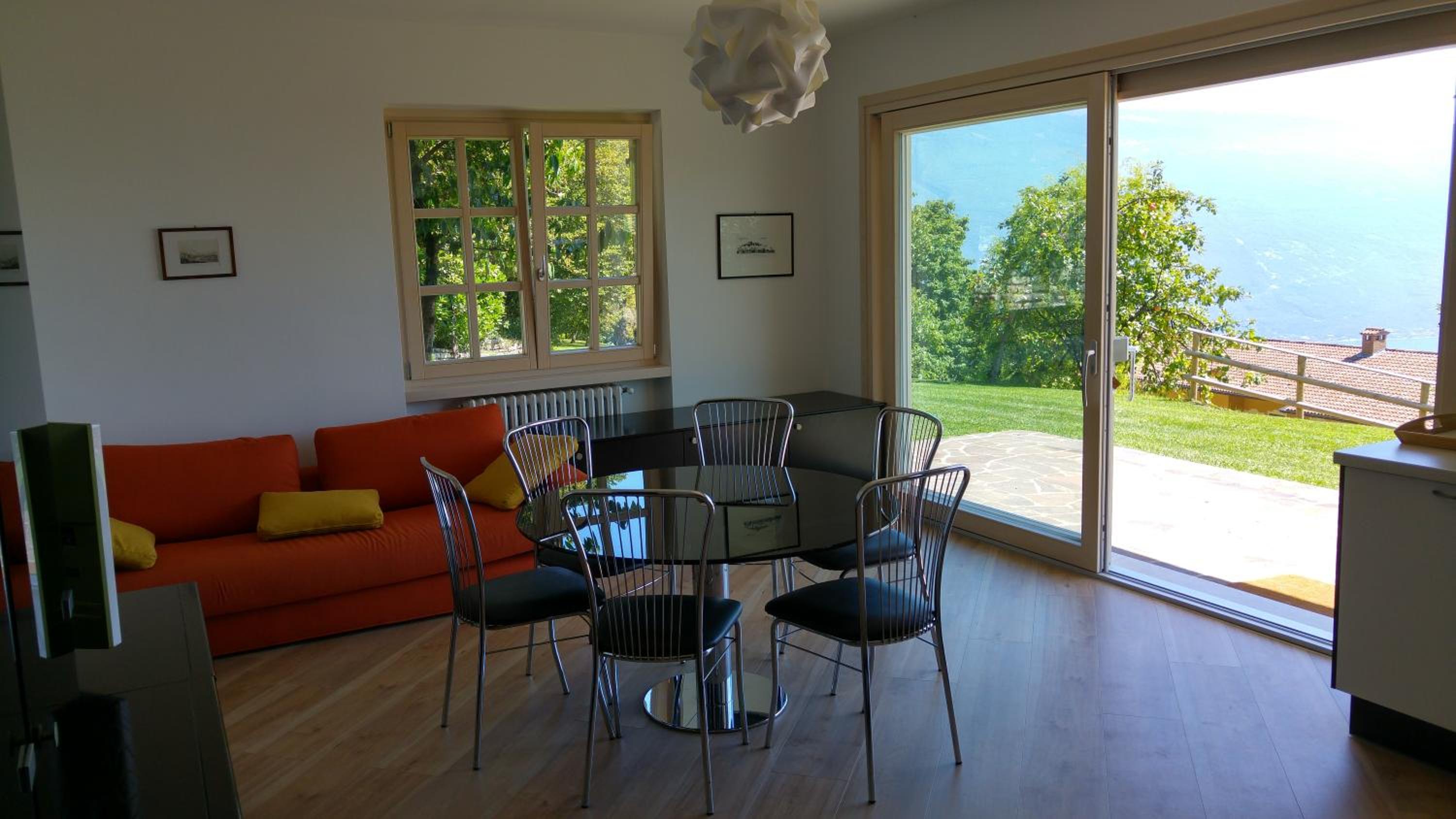 Apartment with Lake View photo 3