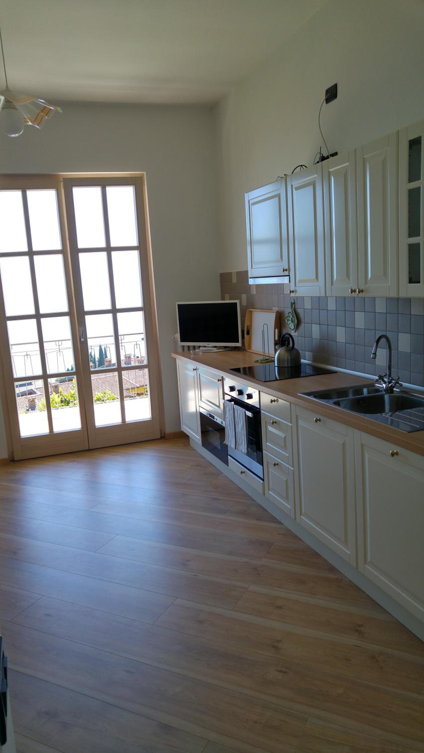Apartment with Terrace photo 2