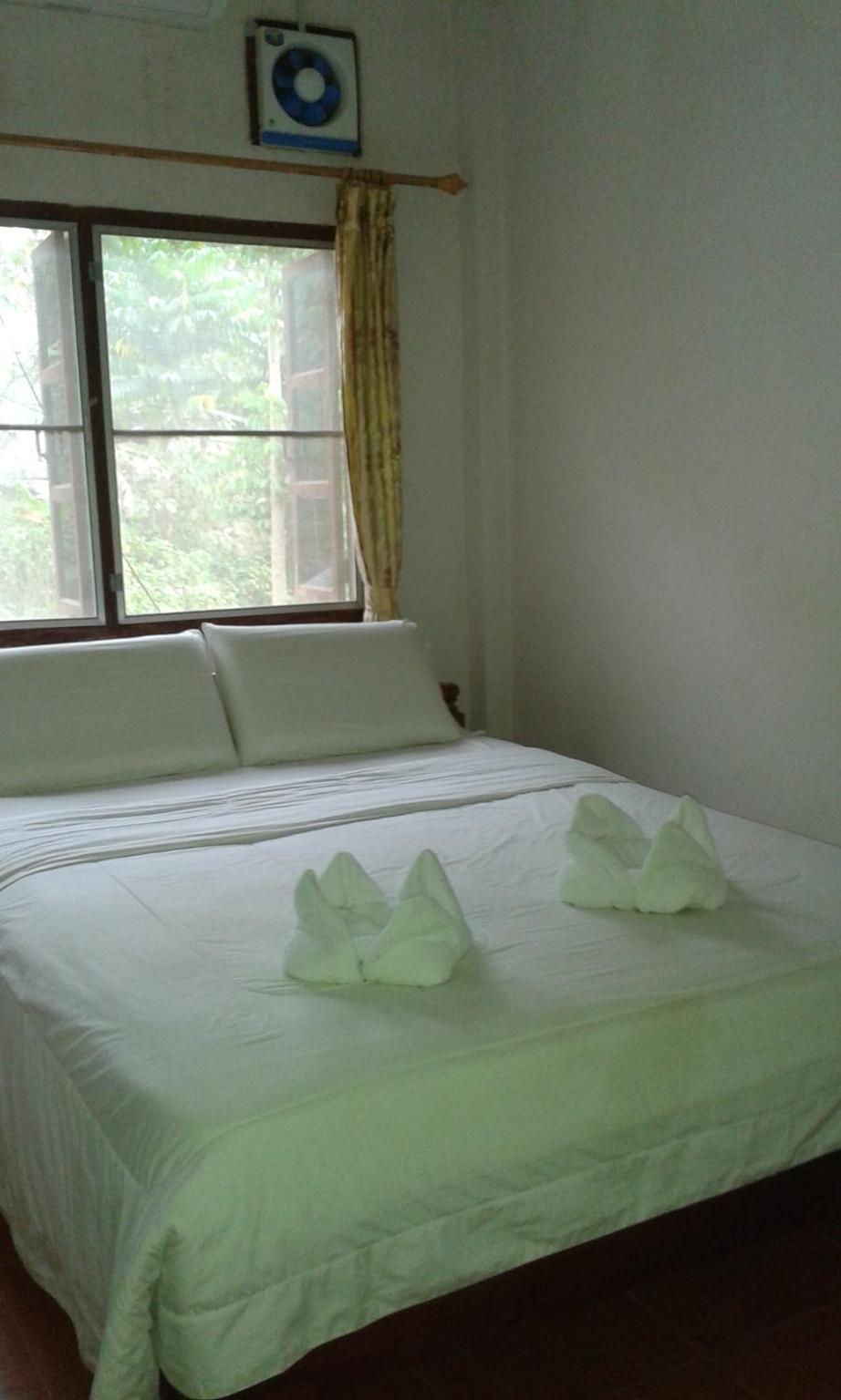 Standard Double or Twin Room photo 1