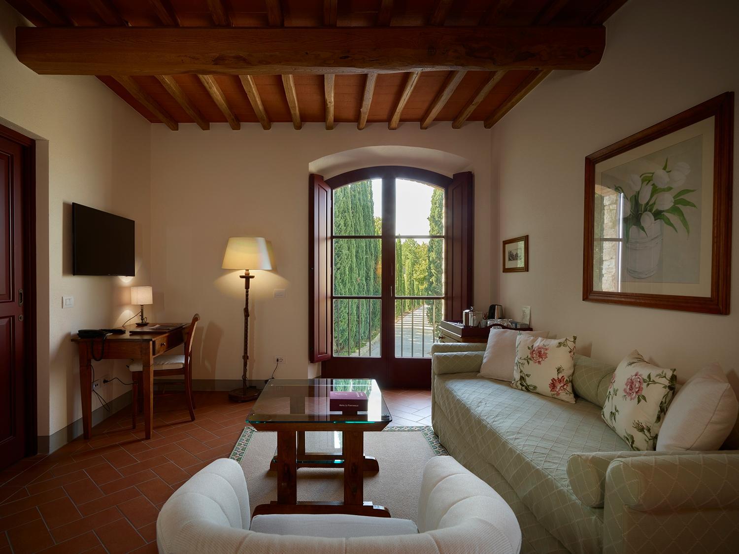 Deluxe Double Room - Photo 9