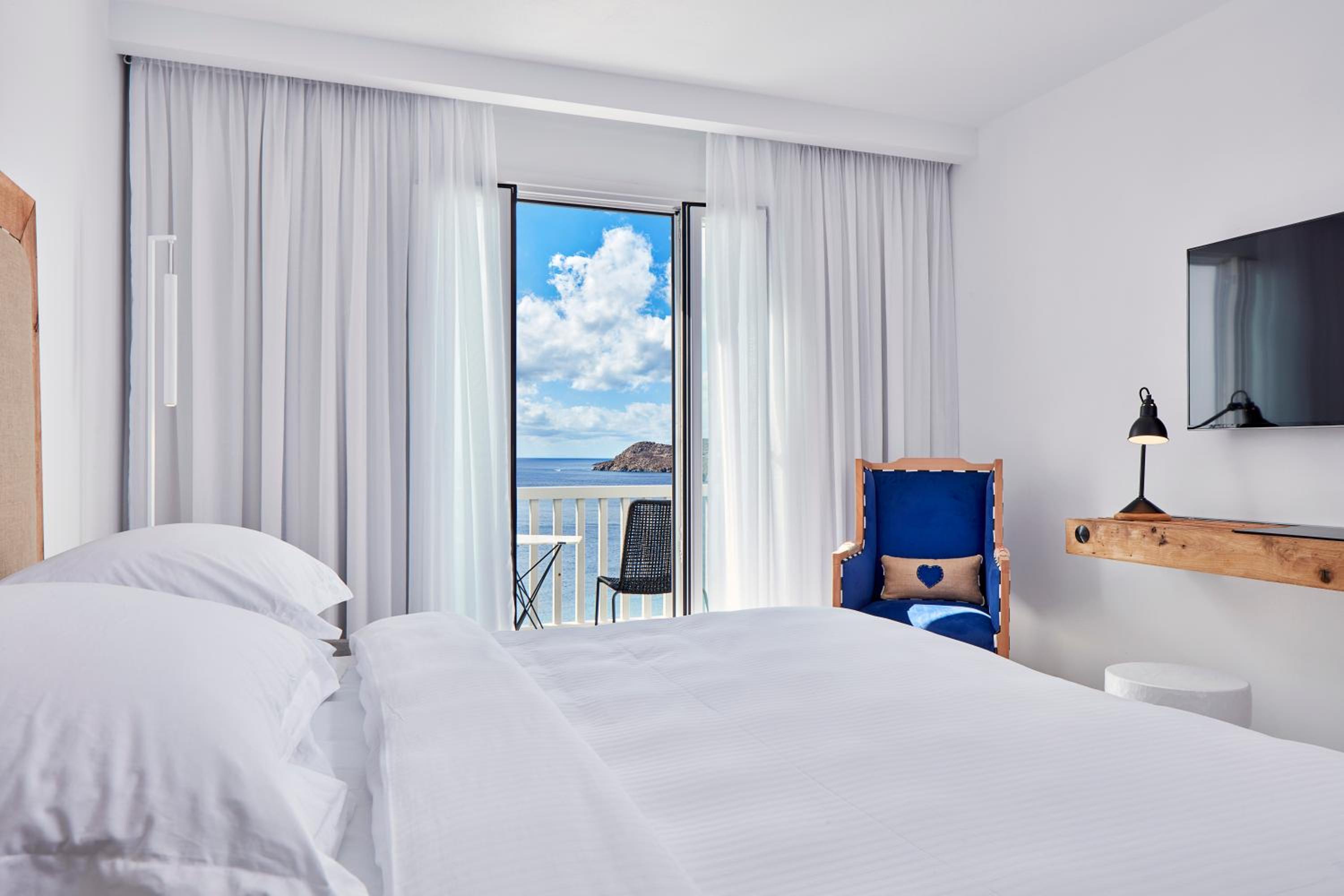 Premium Double or Twin Room - Photo 6