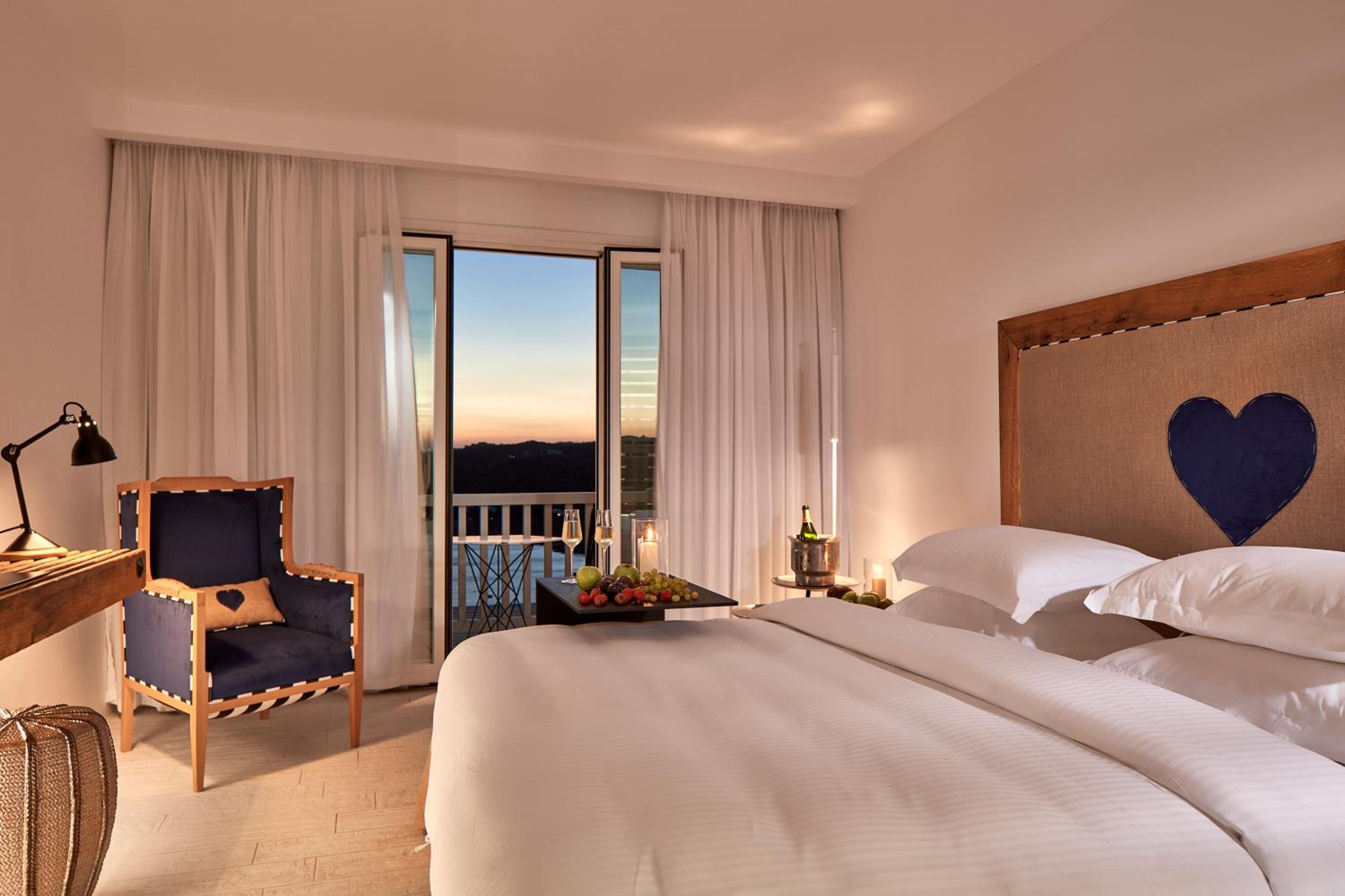 Premium Double or Twin Room - Photo 1