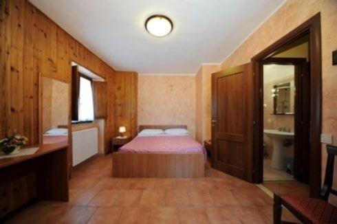 Double Room with Private Bathroom photo 1