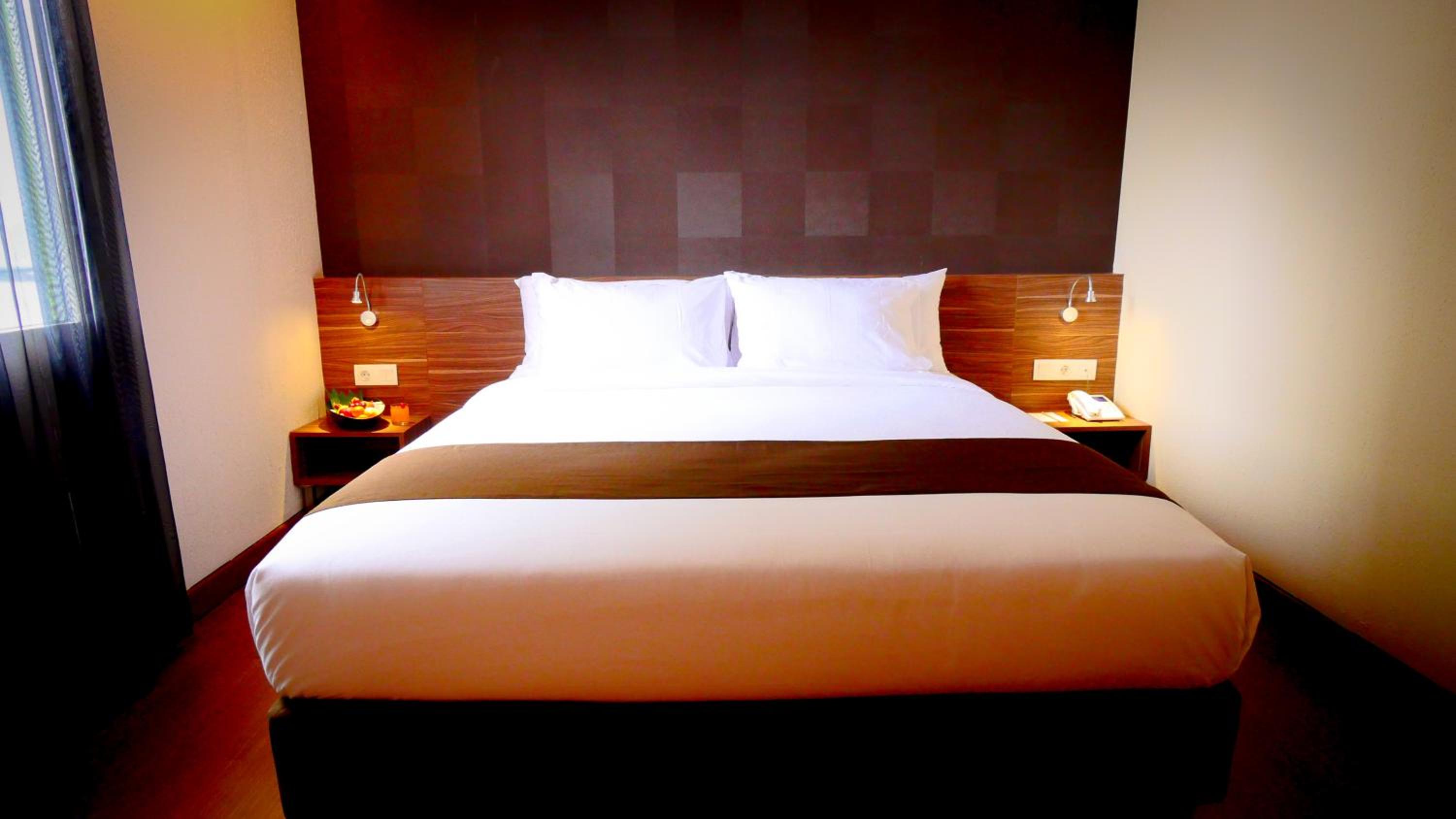 Deluxe Room with NYE Gala Dinner photo 2
