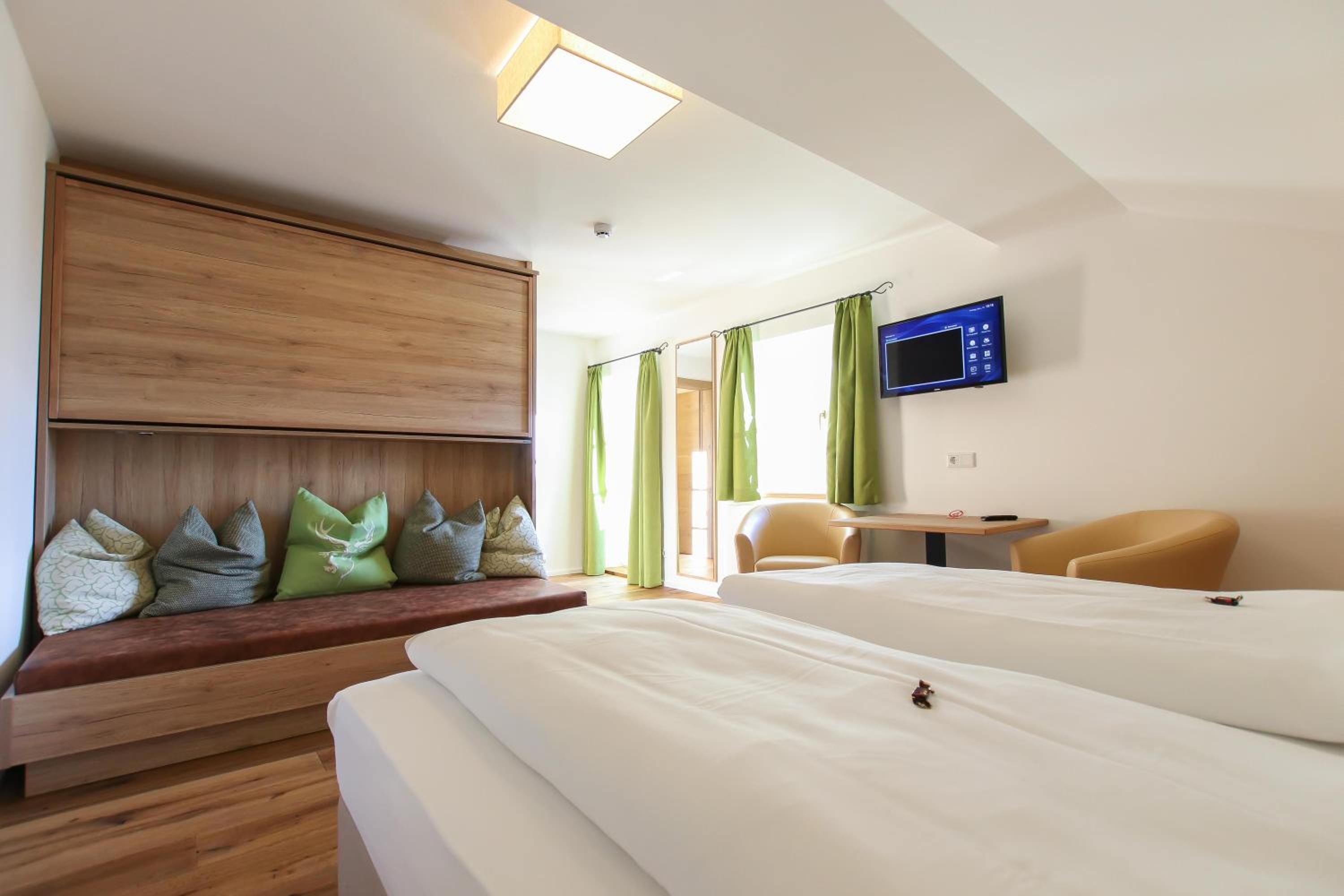 Double Room with Balcony photo 3