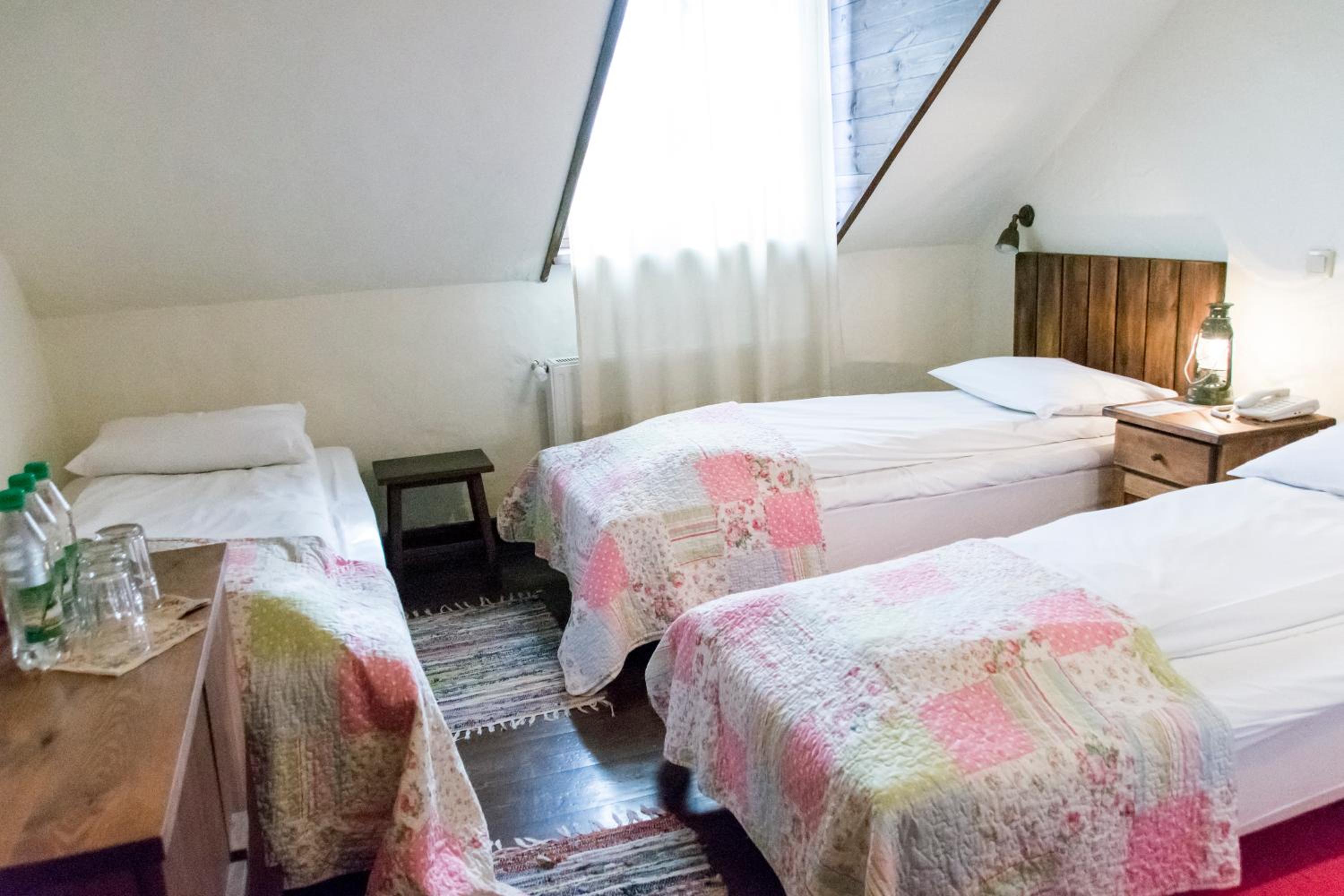 Triple Room with Shower - Photo 2