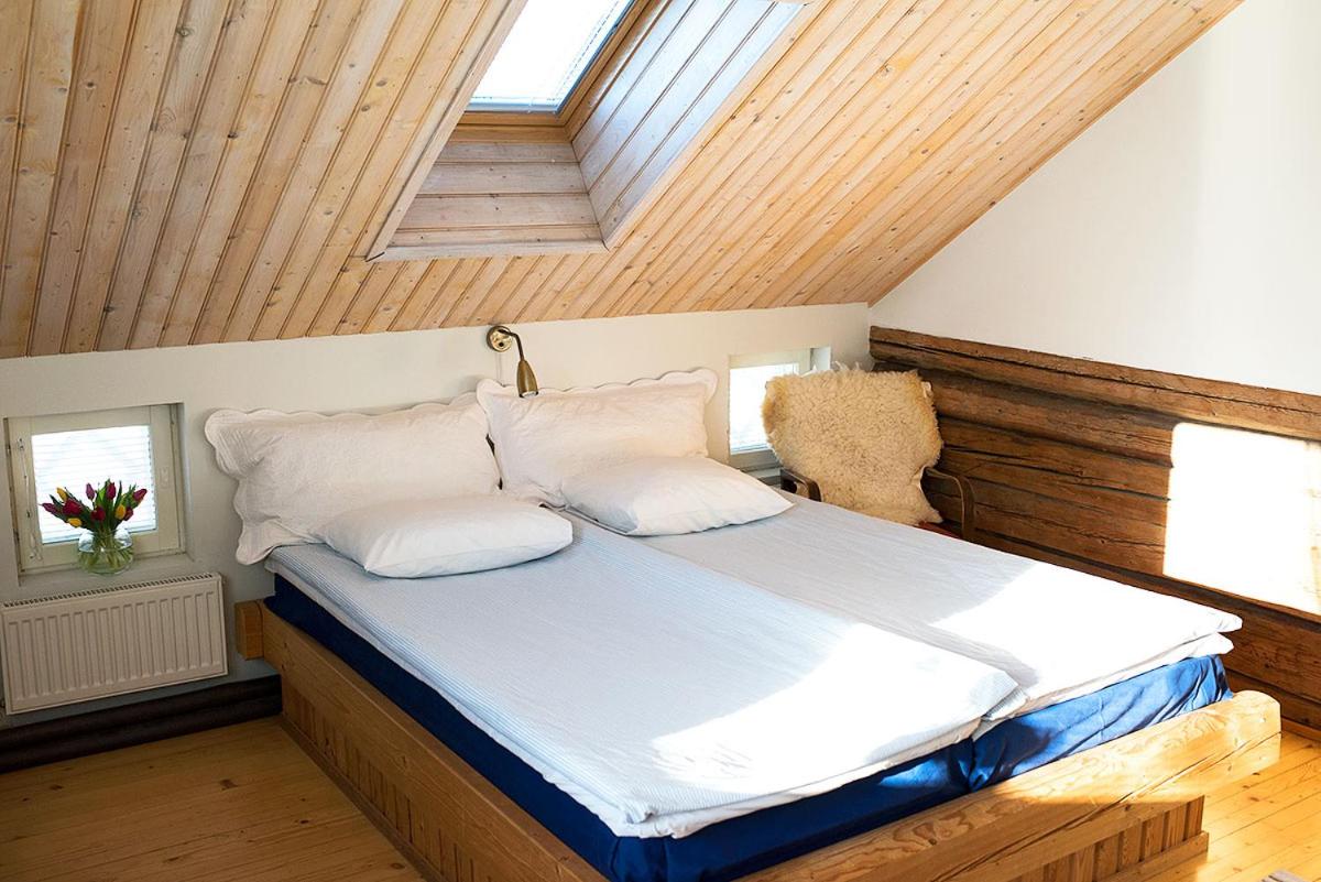 Double Room with Private Bathroom photo 1