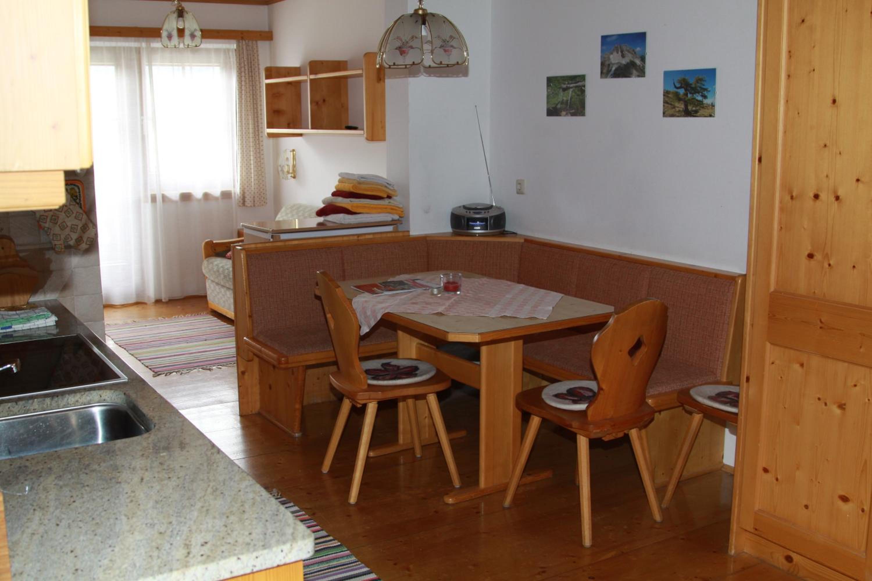 Standard Two-Bedroom Apartment with Balcony - Photo 7