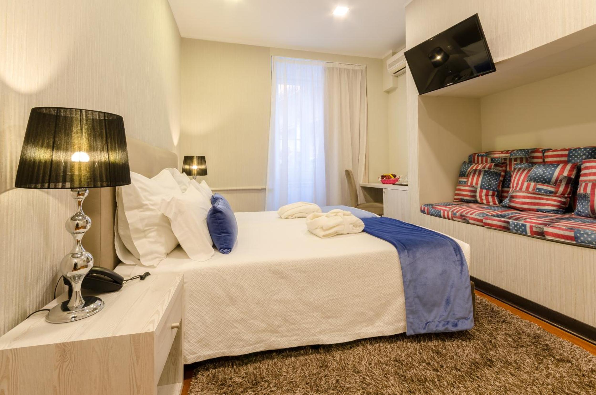 Superior Twin Room - Photo 1