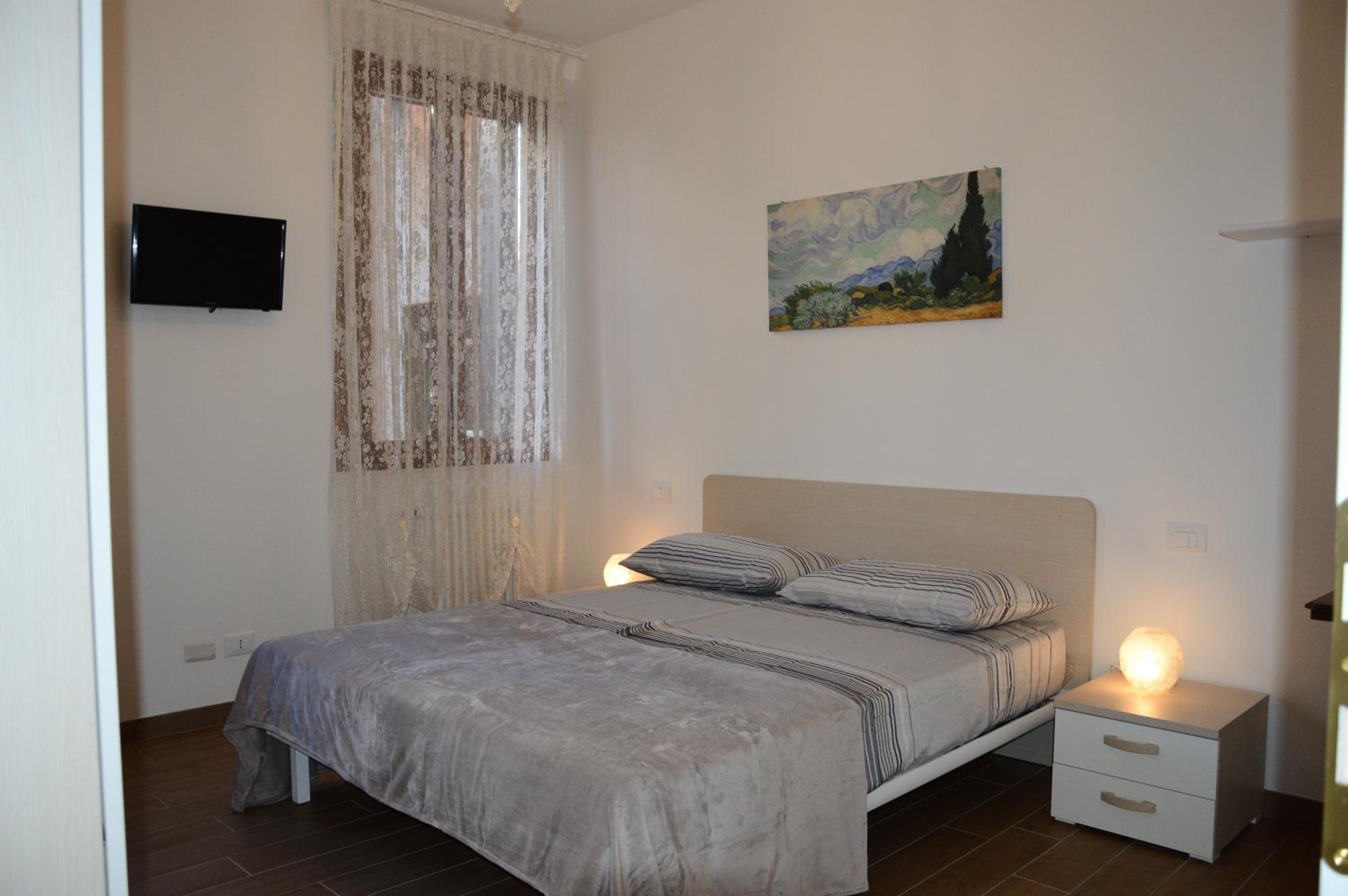 Two-Bedroom Apartment photo 2