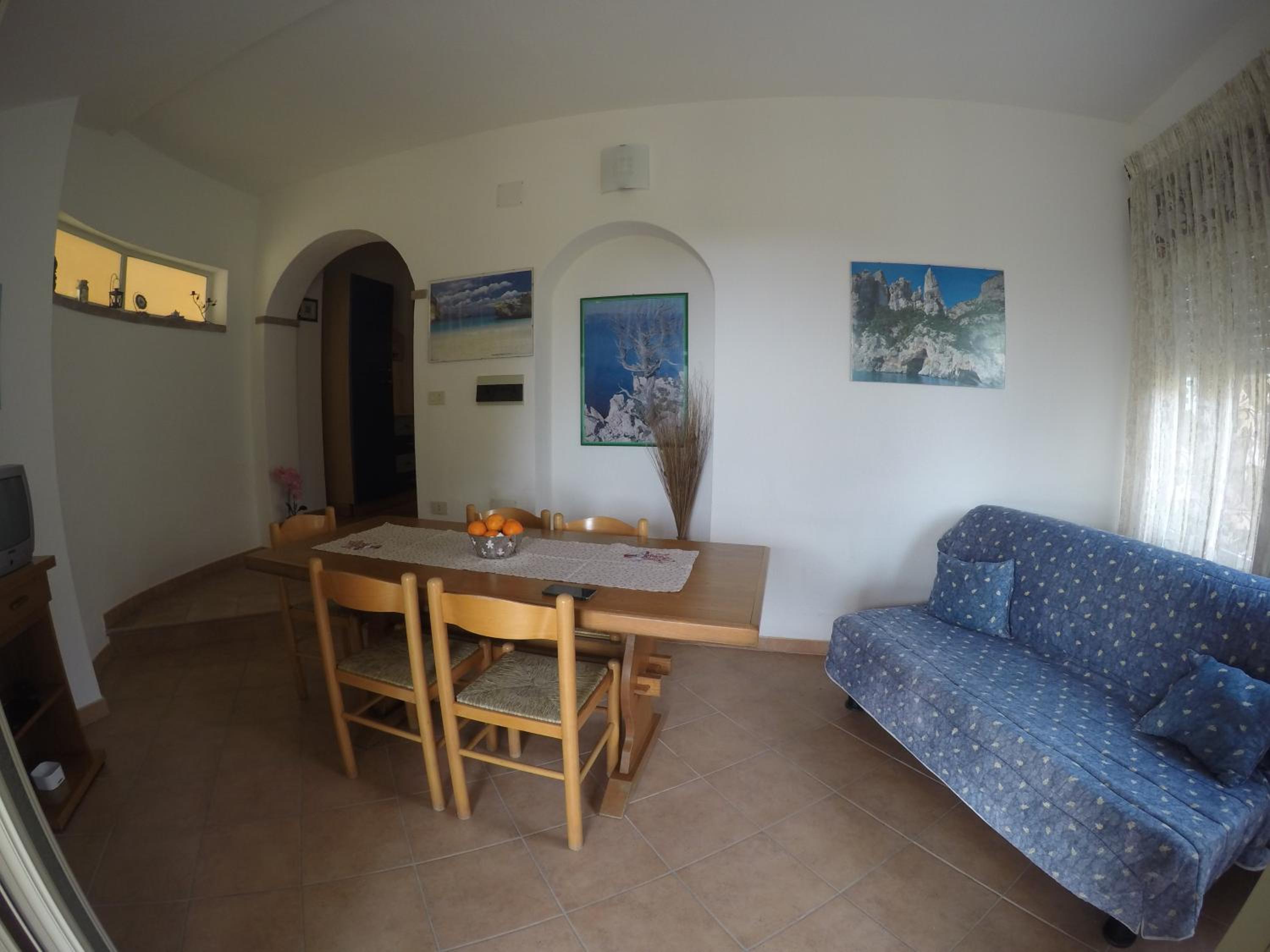 Two-Bedroom Apartment with Balcony - Photo 7