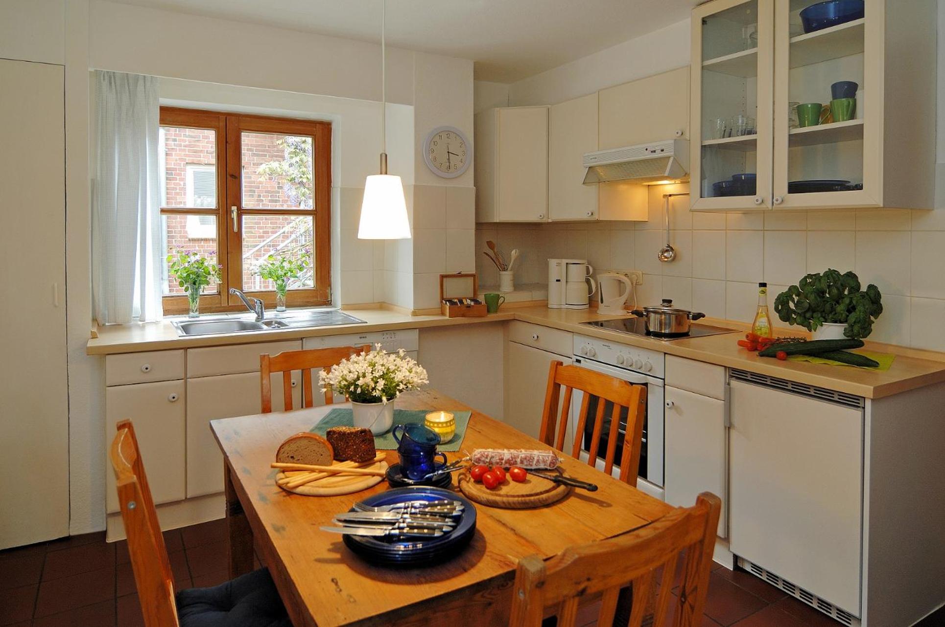 Apartment with Terrace photo 3