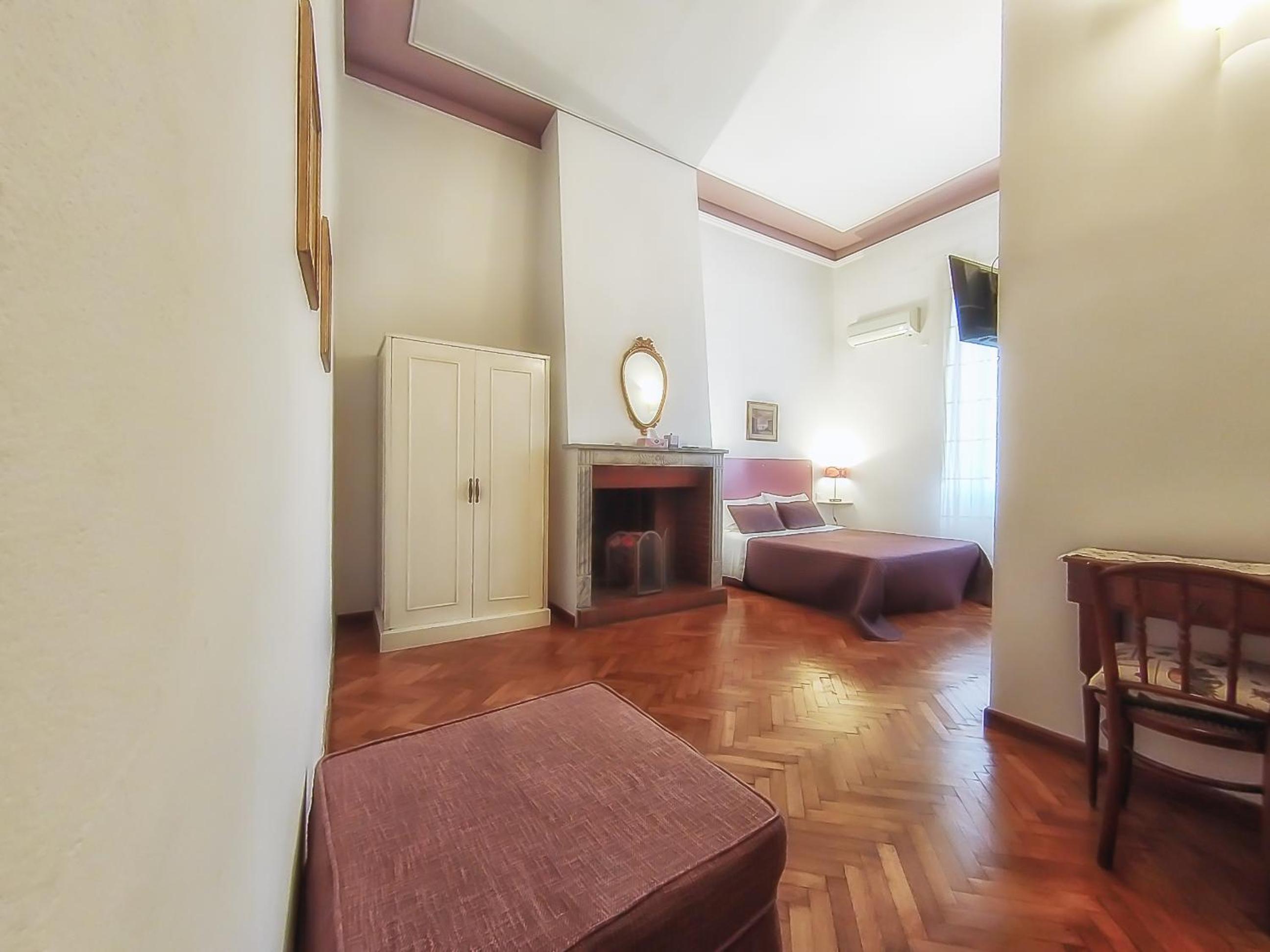 Double Room with Garden View - Photo 2