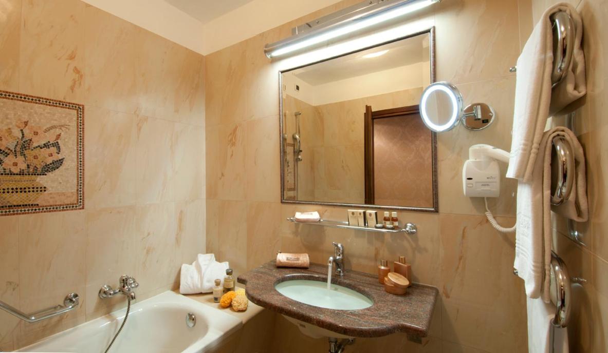 Classic Double Room -  Mountain Side - Photo 6
