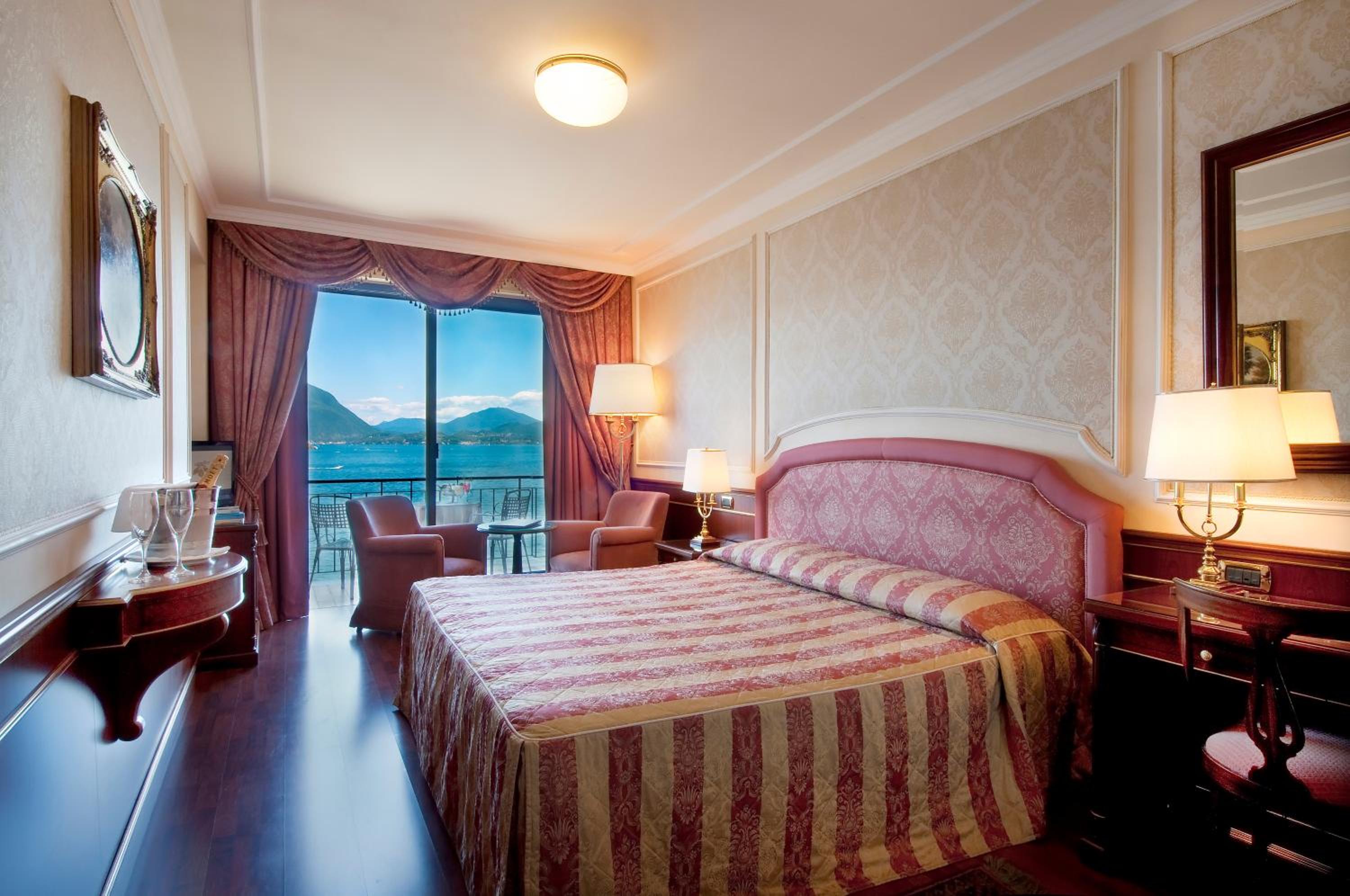 Deluxe Double or Twin Room - Pool or Lake Side - Photo 1
