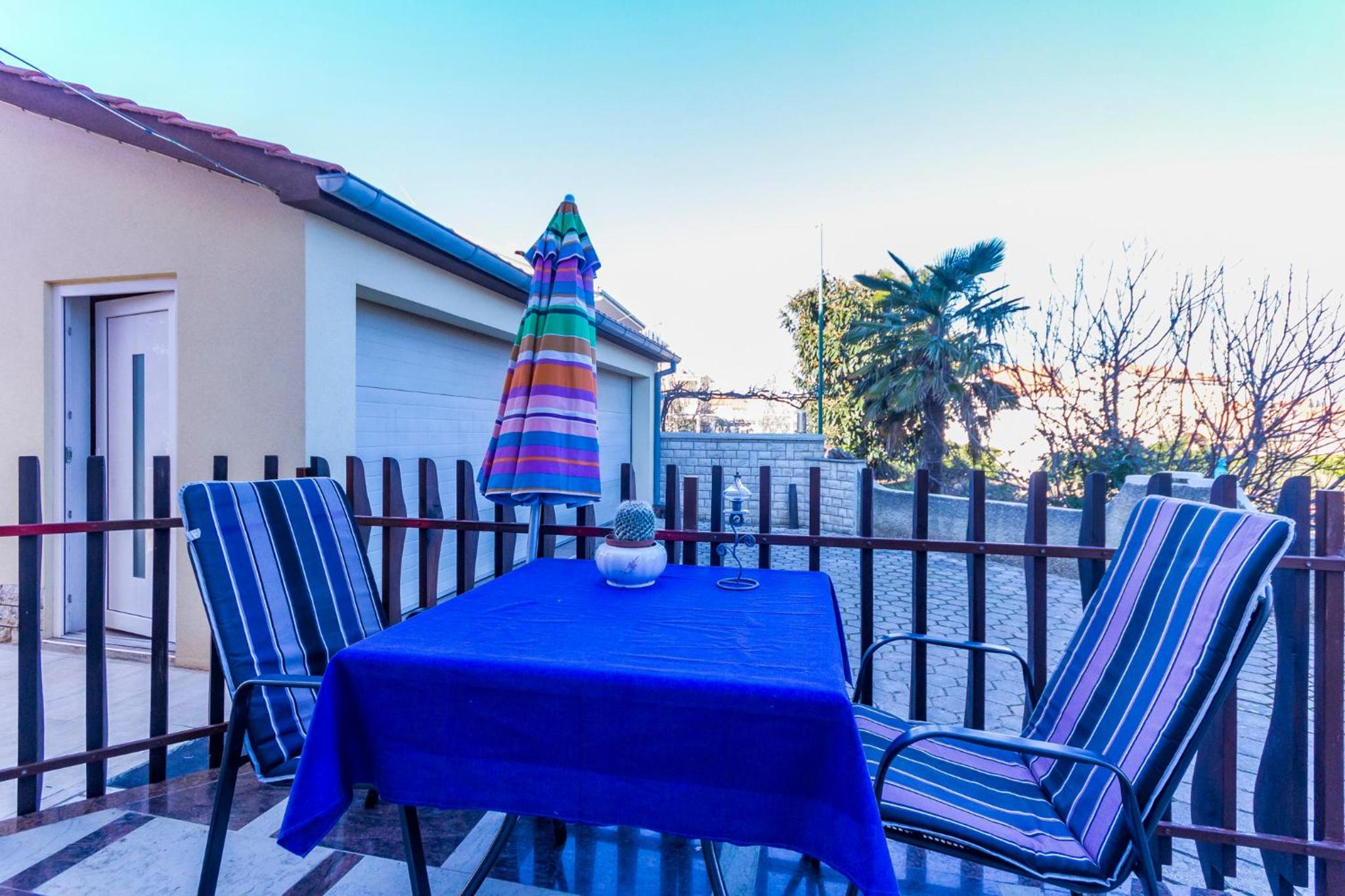 Studio with Balcony photo 2