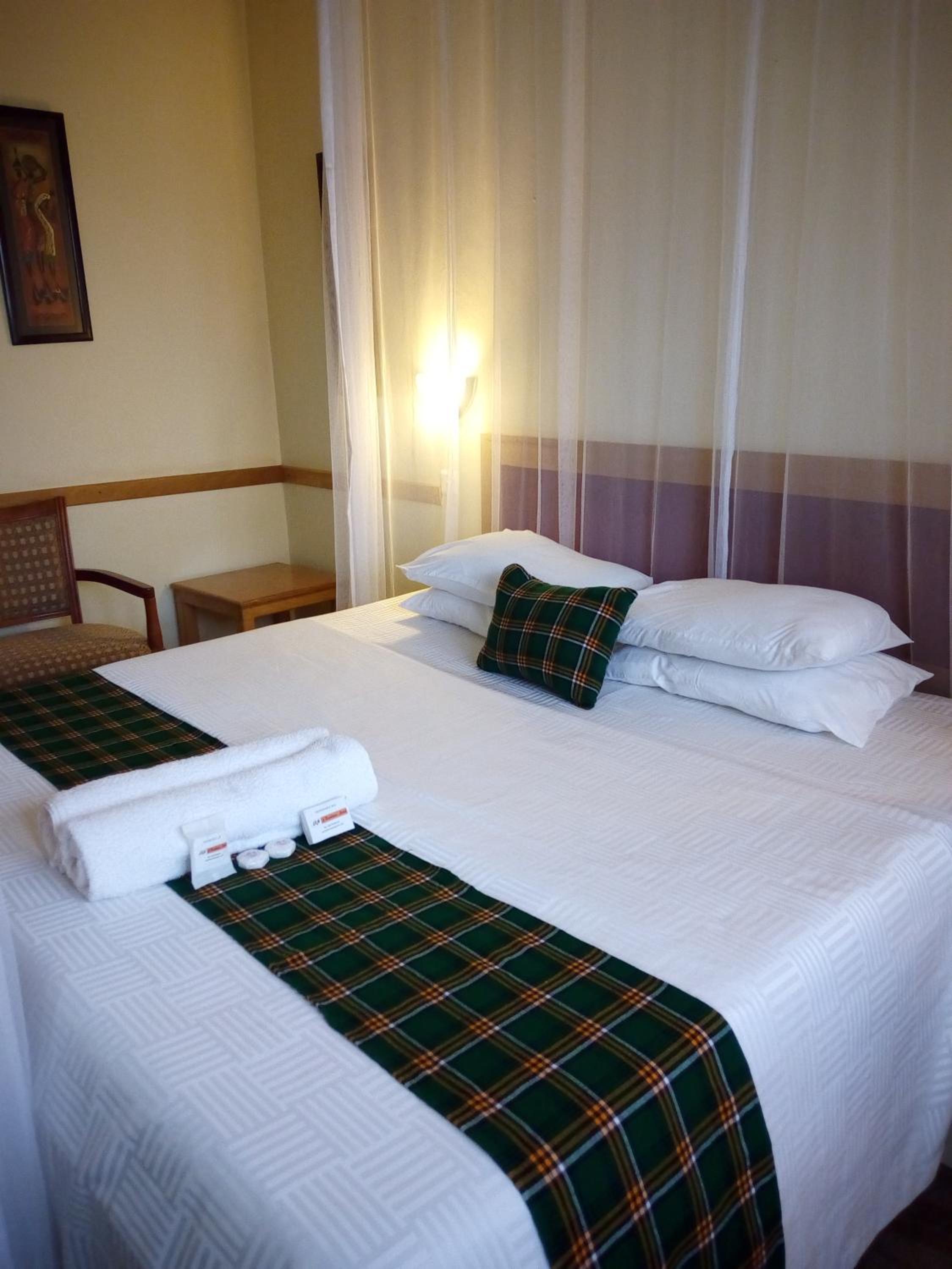Double Room with Private Bathroom photo 3
