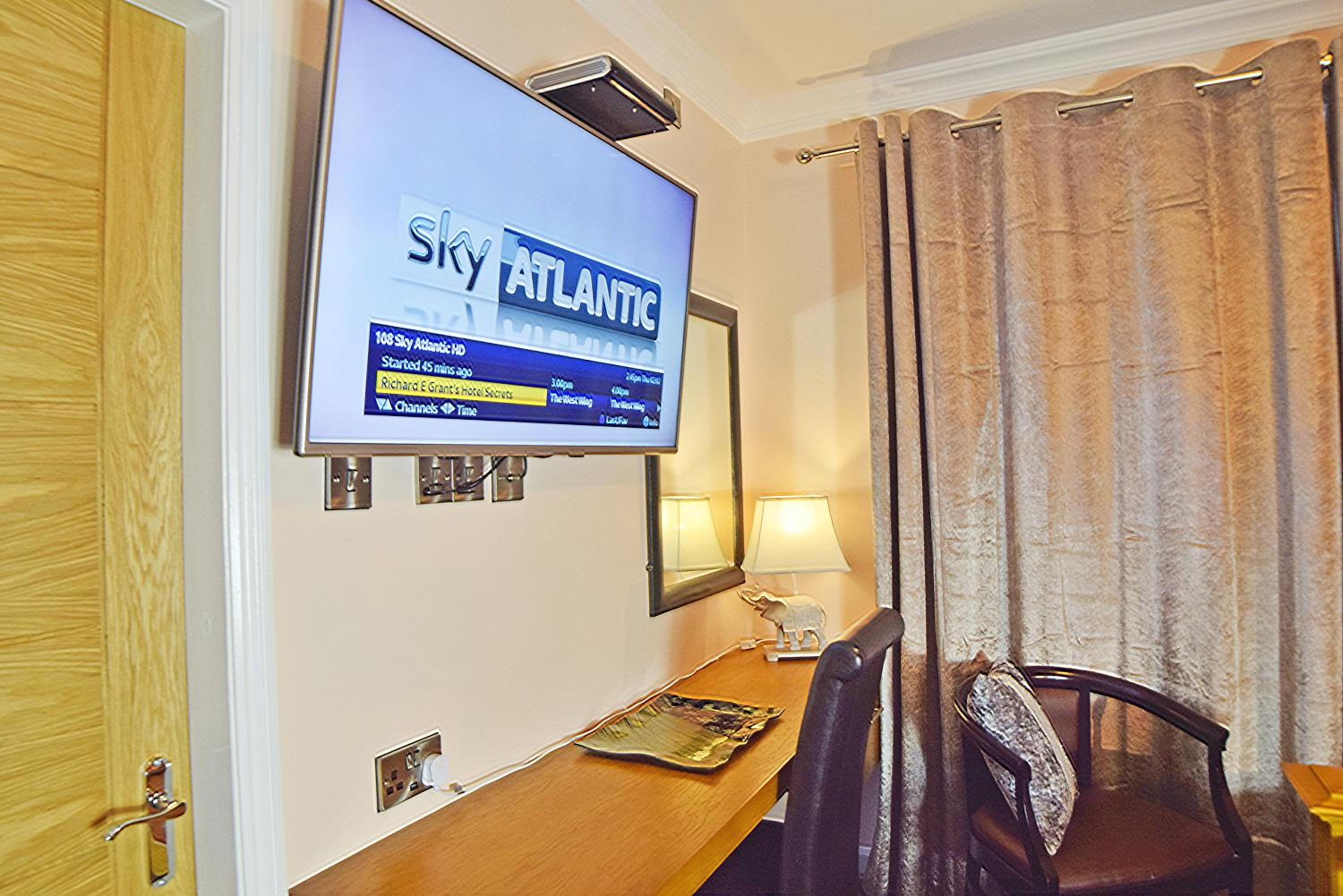 Standard Double Room - Photo 6