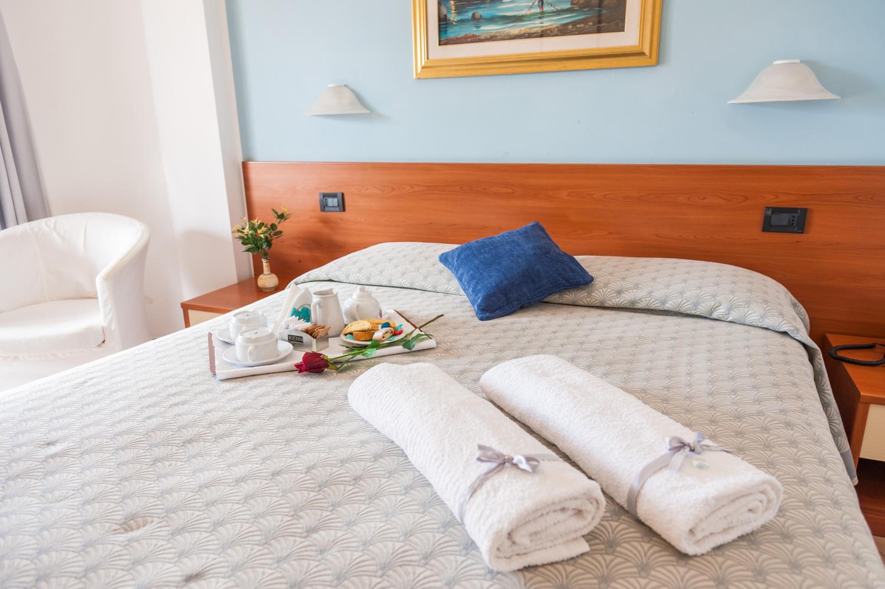 Double or Twin Room photo 2