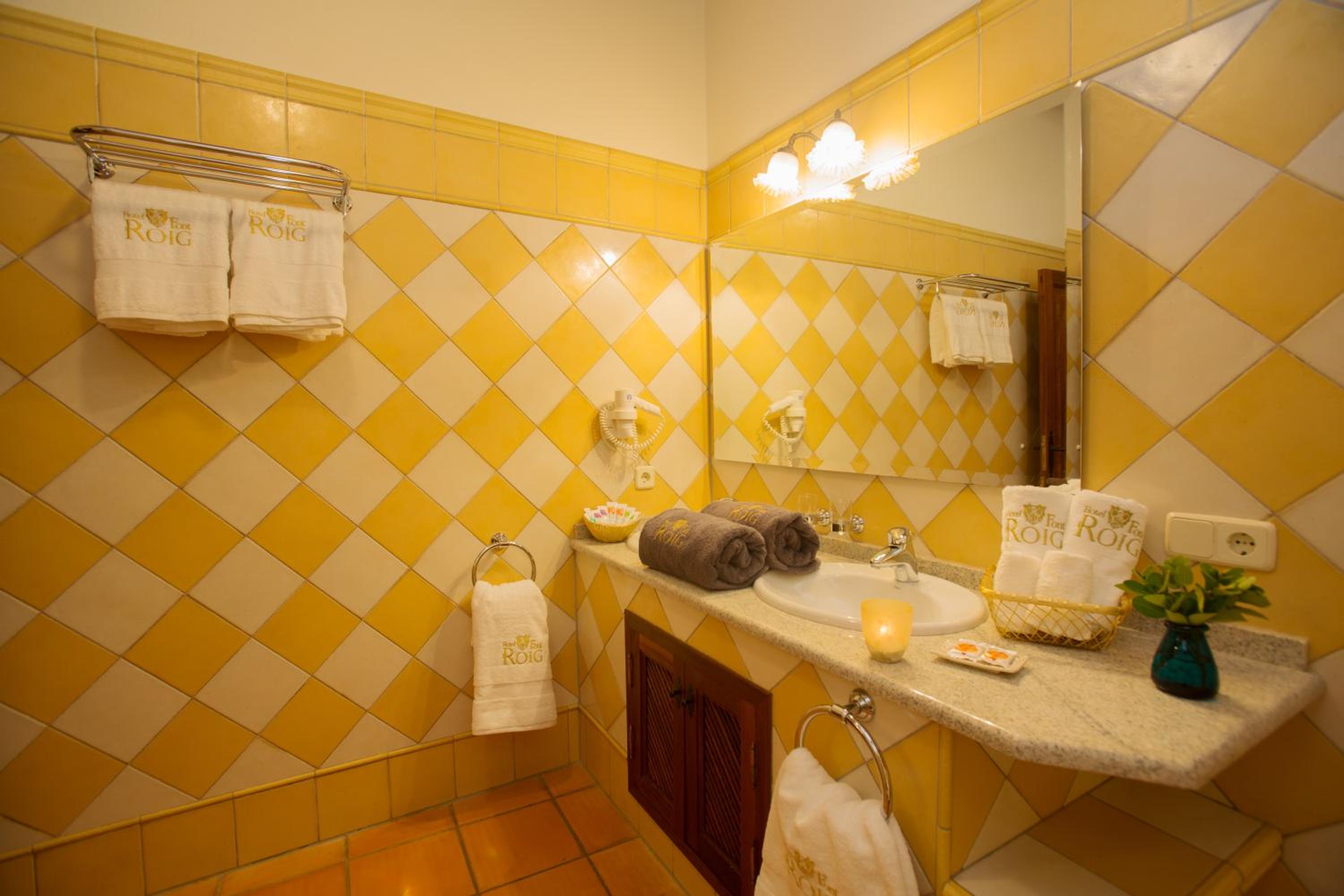 Double Room with Garden View - Photo 6
