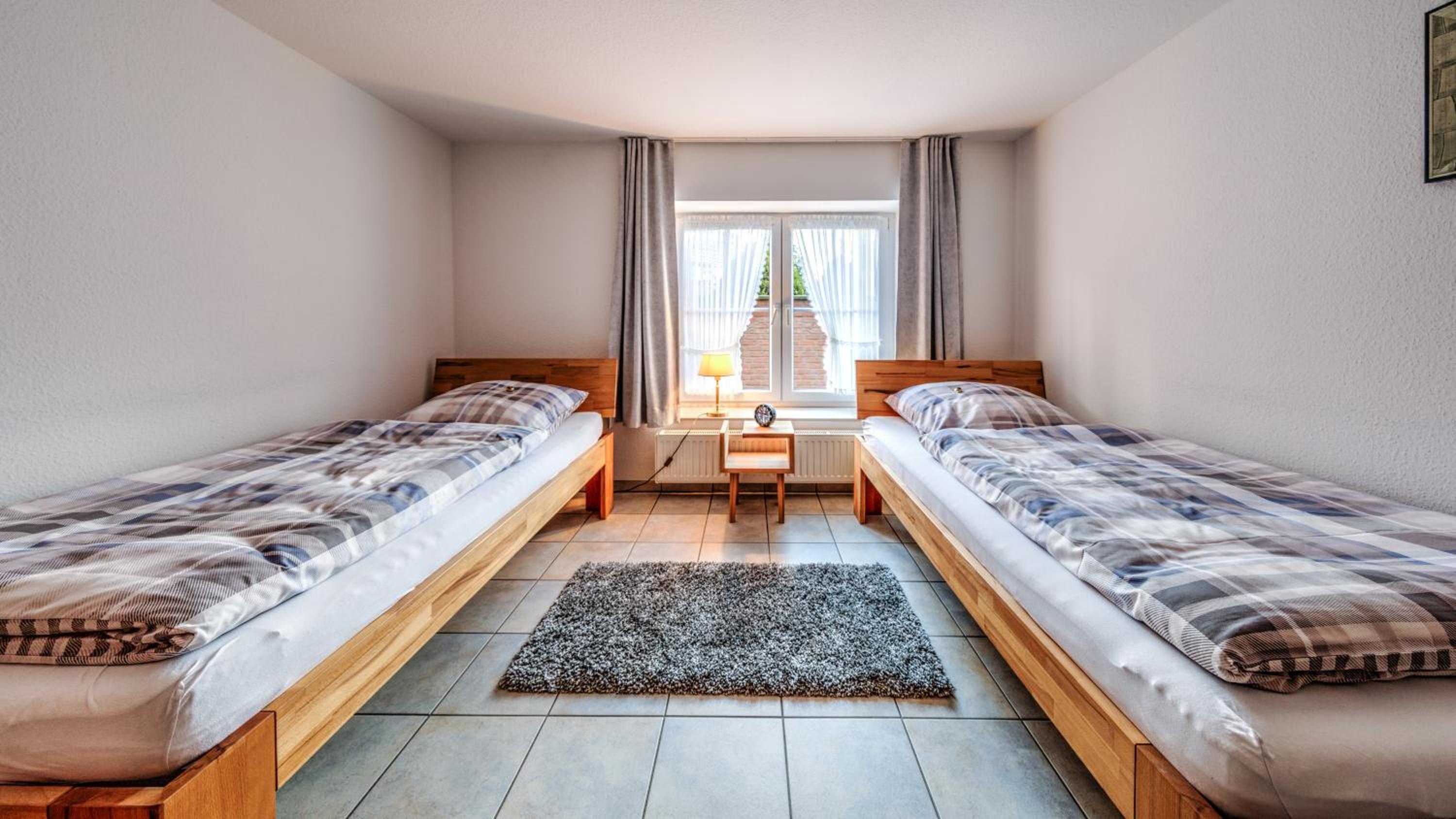 One-Bedroom Apartment - Photo 6