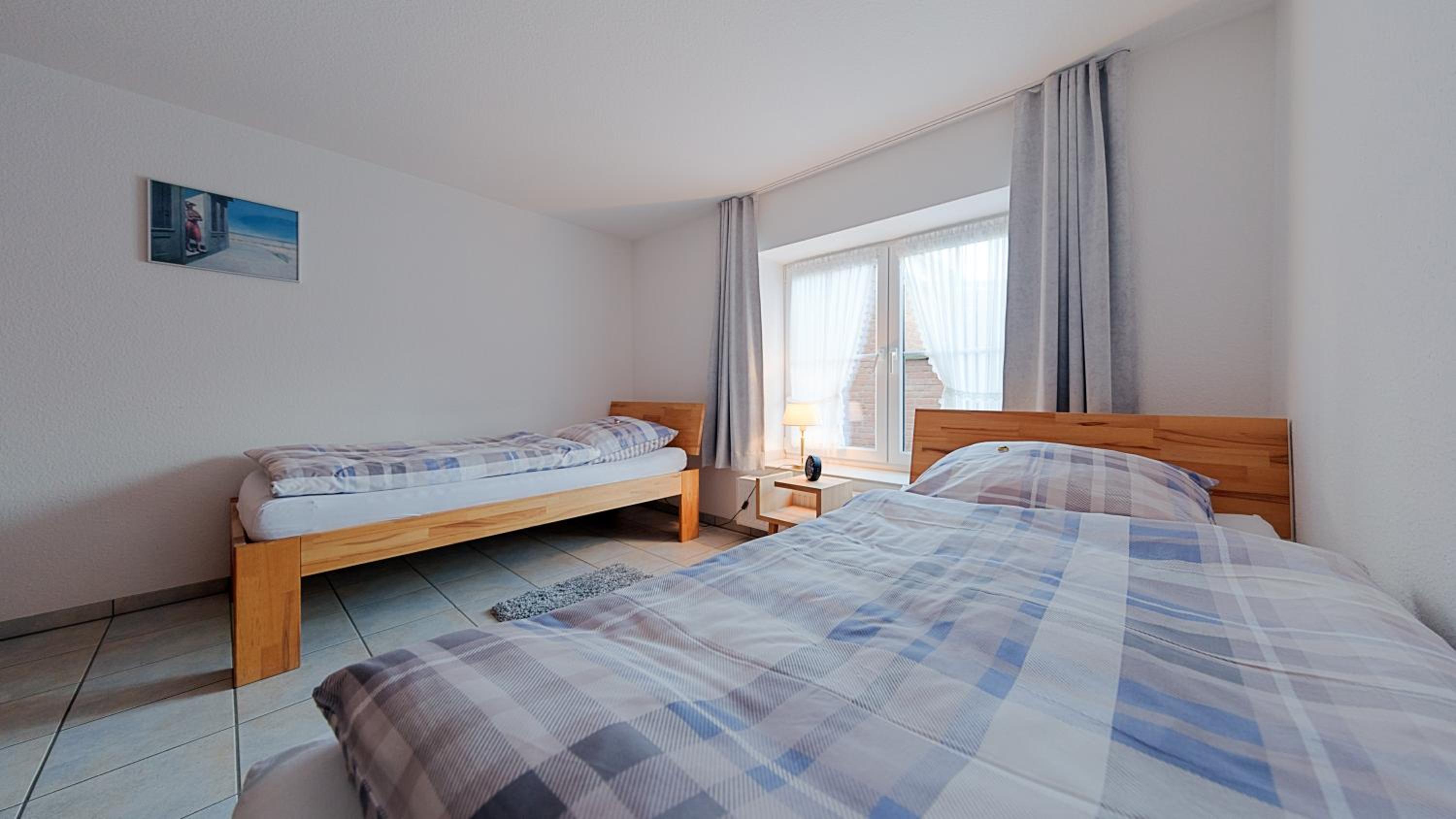 One-Bedroom Apartment - Photo 1
