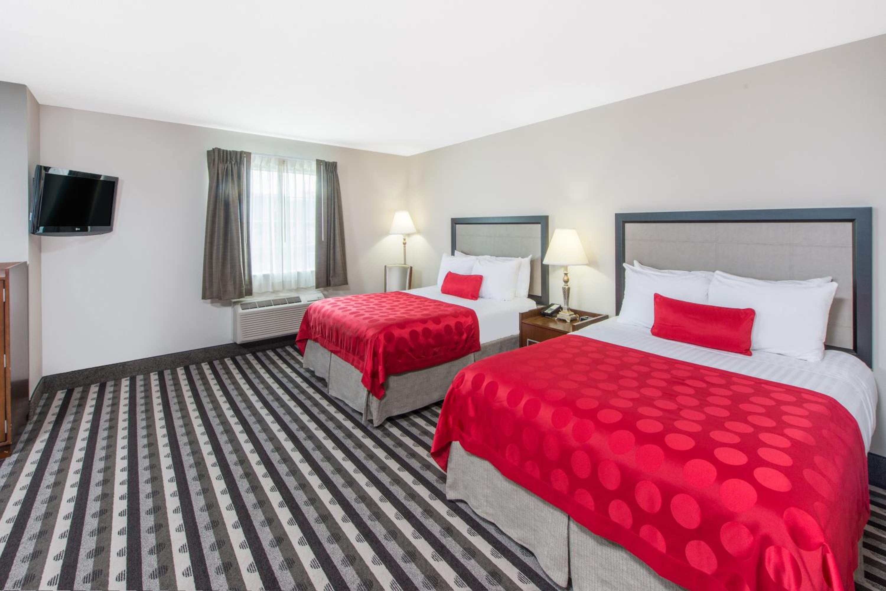 Studio Suite with Two Queen Beds - Non-Smoking - Photo 1