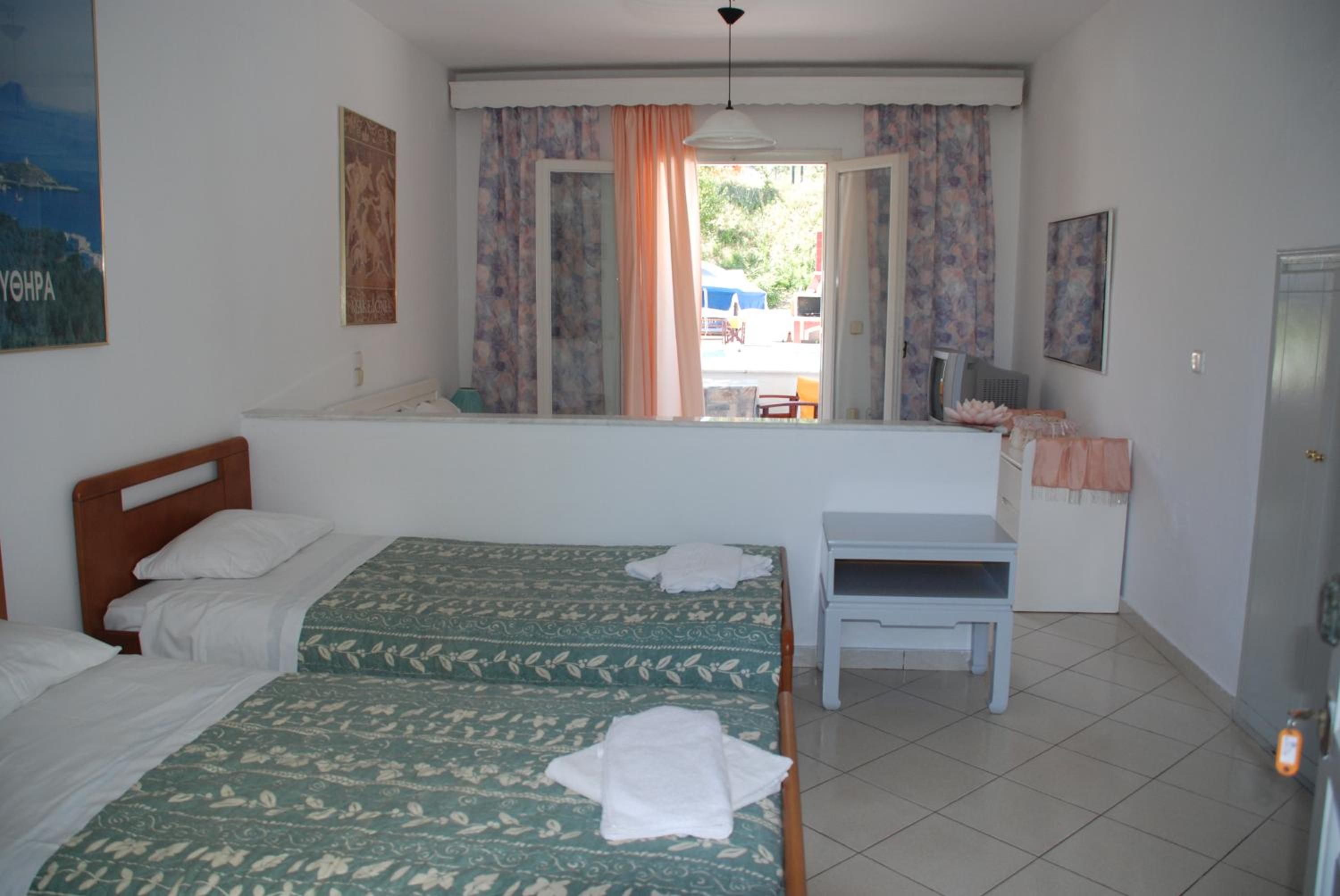One-Bedroom Apartment (3 Adults)