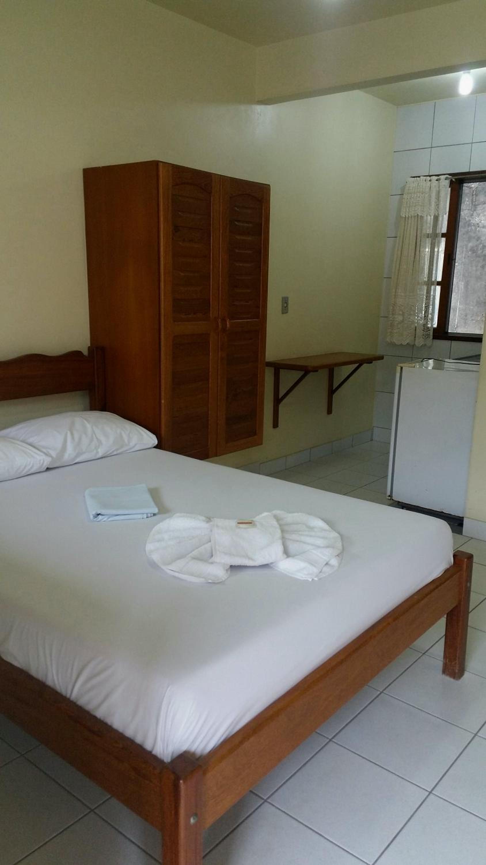 Double Or Twin Room With Private Bathroom photo 3