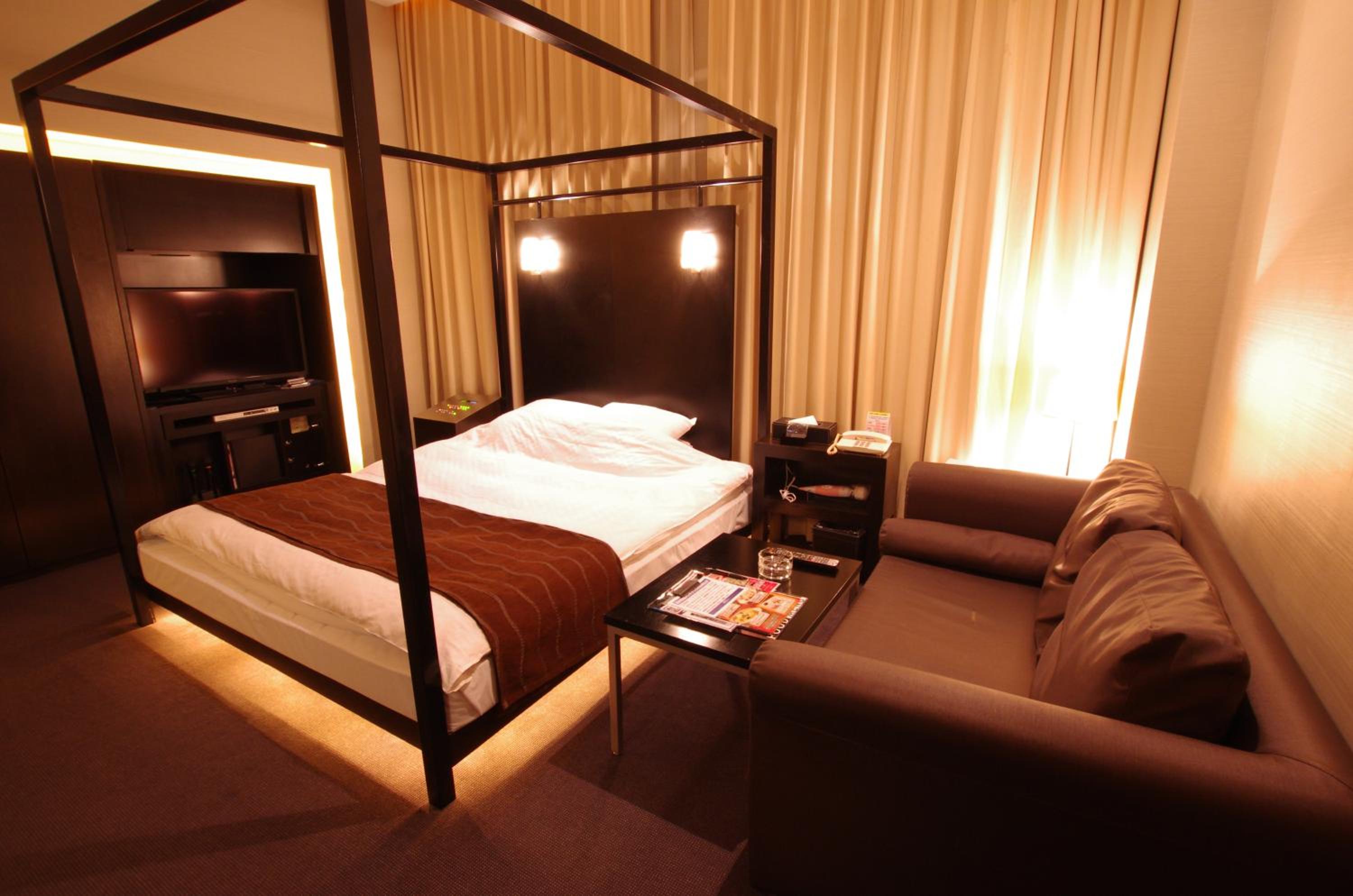 Double Room - Smoking - 15:00 Check in - Photo 6