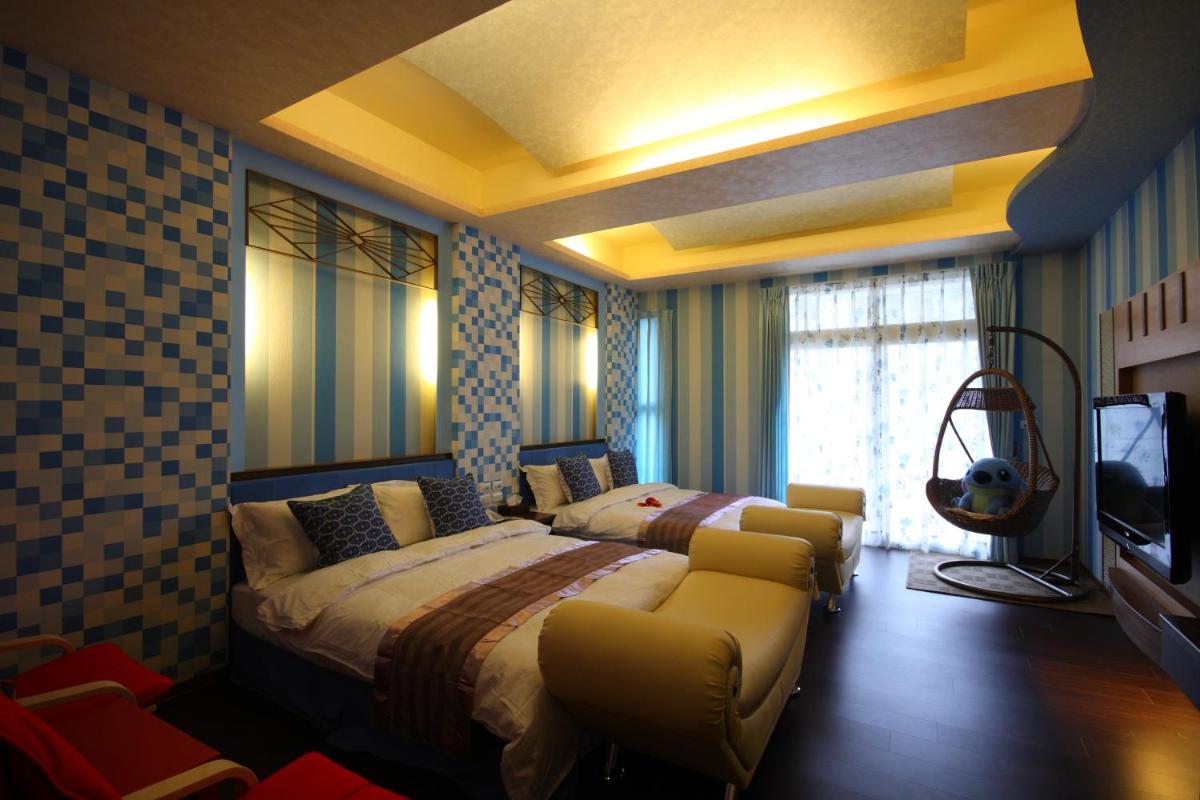 Quadruple Room with Balcony photo 1