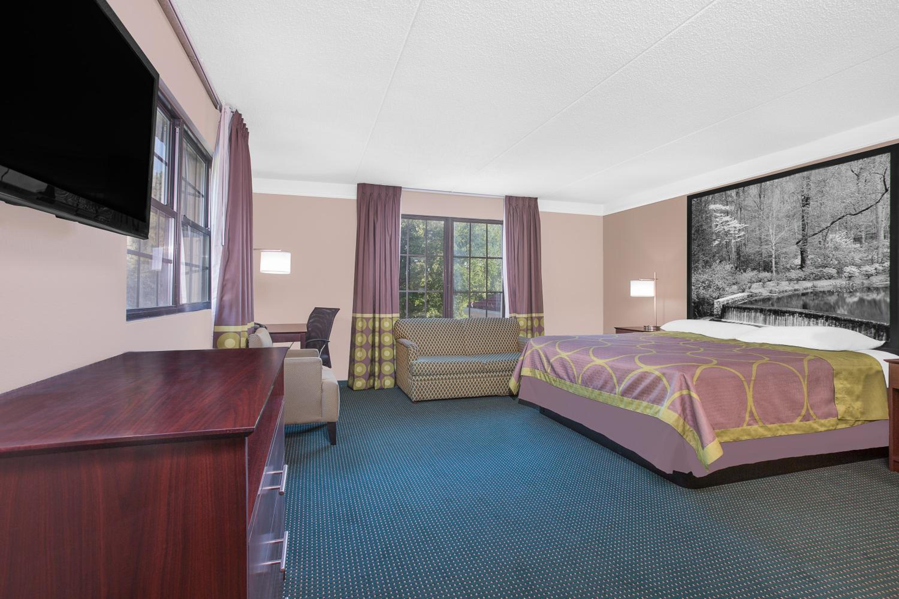 King Studio Suite - Non-Smoking - Photo 2