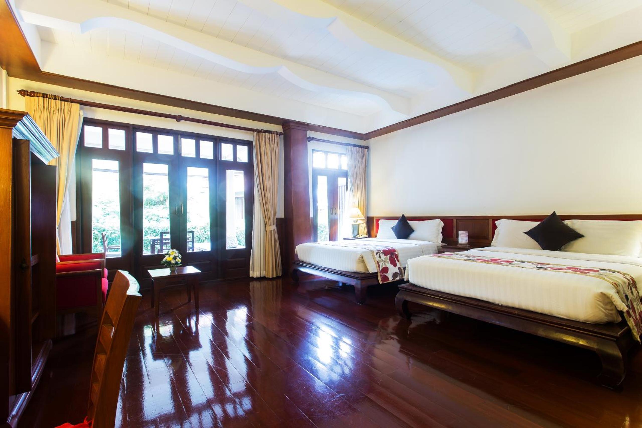 Deluxe Double or Twin Room with Pool Access - Photo 17