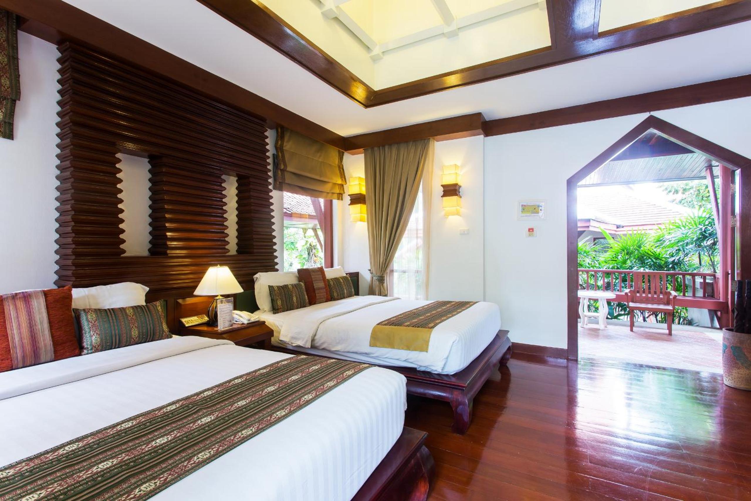 Deluxe Villa with Private Pool - Photo 13