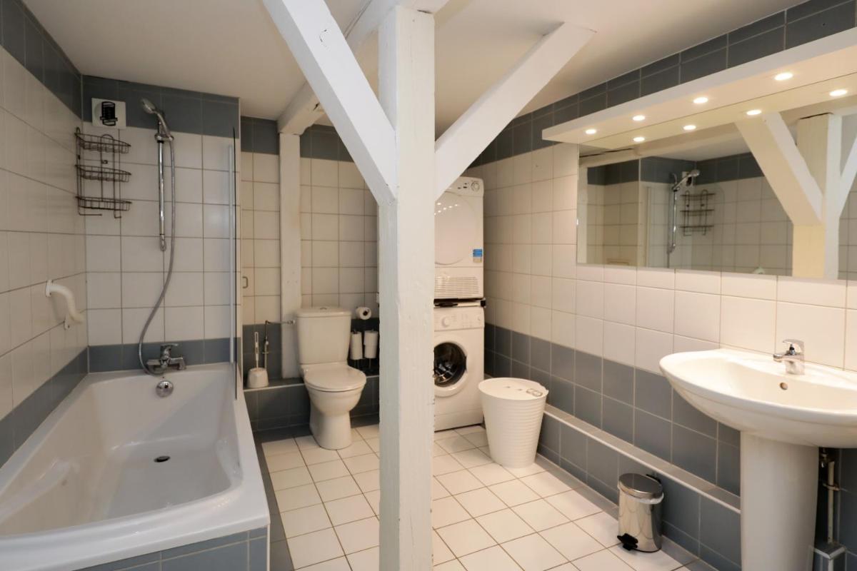 Two-Bedroom Apartment - Marzolff photo 2