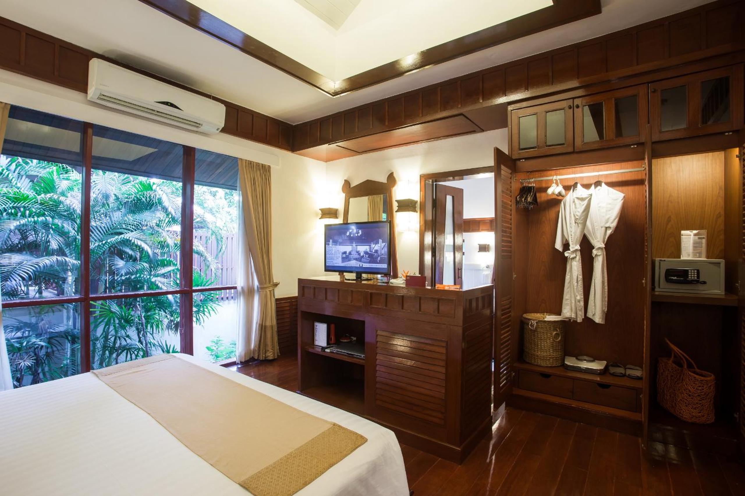Grand Pool Villa - Photo 2